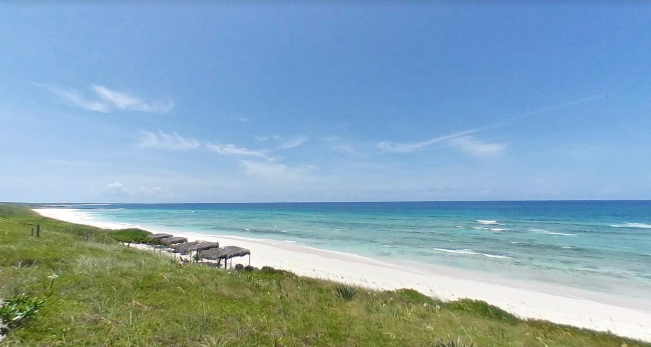 SMITH’S BAY, CAT ISLAND