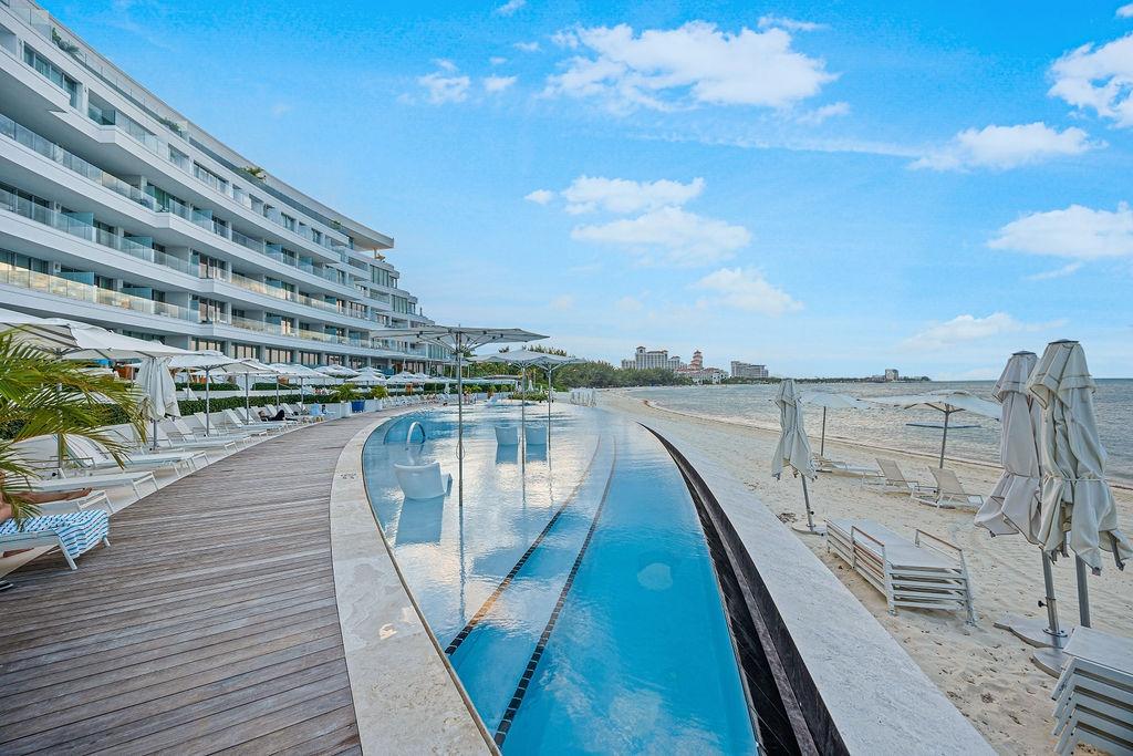 PENTHOUSE 7 | GOLDWYNN