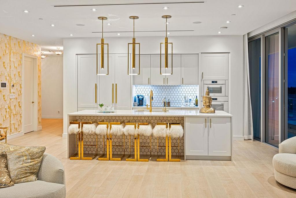 PENTHOUSE 7 | GOLDWYNN