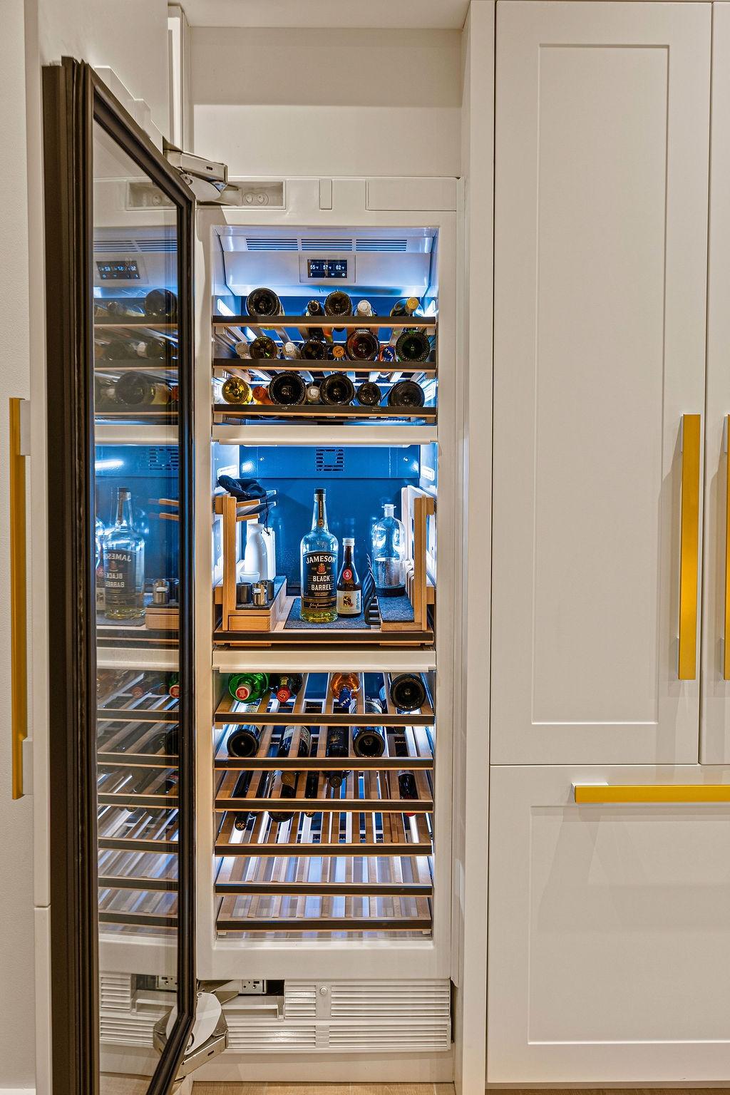 PENTHOUSE 7 | GOLDWYNN