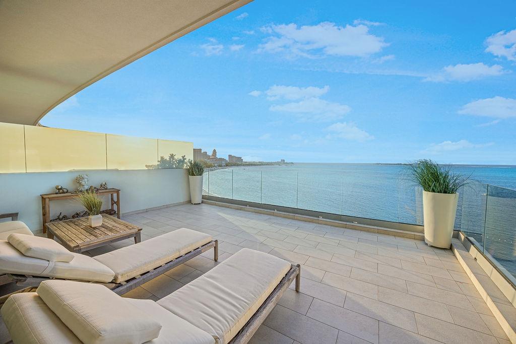 PENTHOUSE 7 | GOLDWYNN