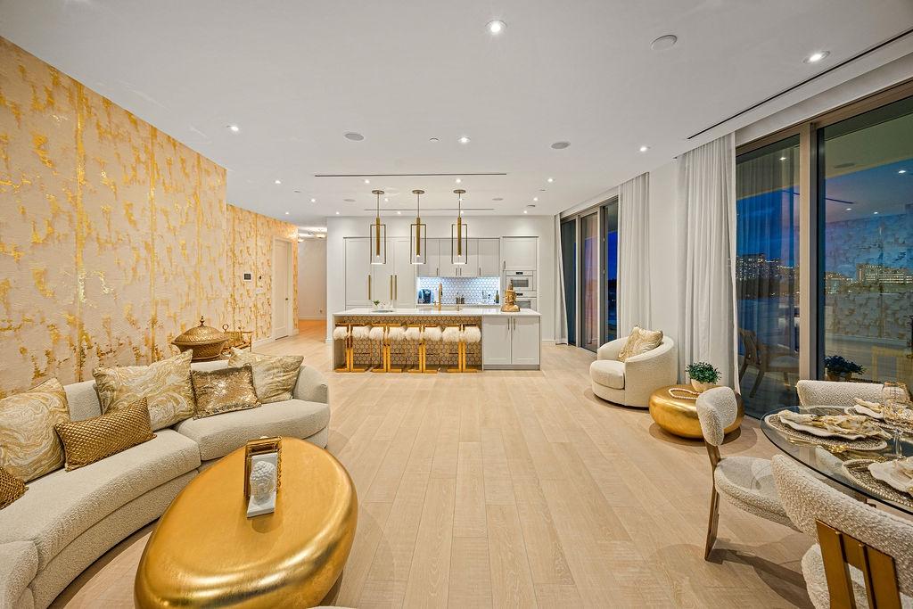 PENTHOUSE 7 | GOLDWYNN