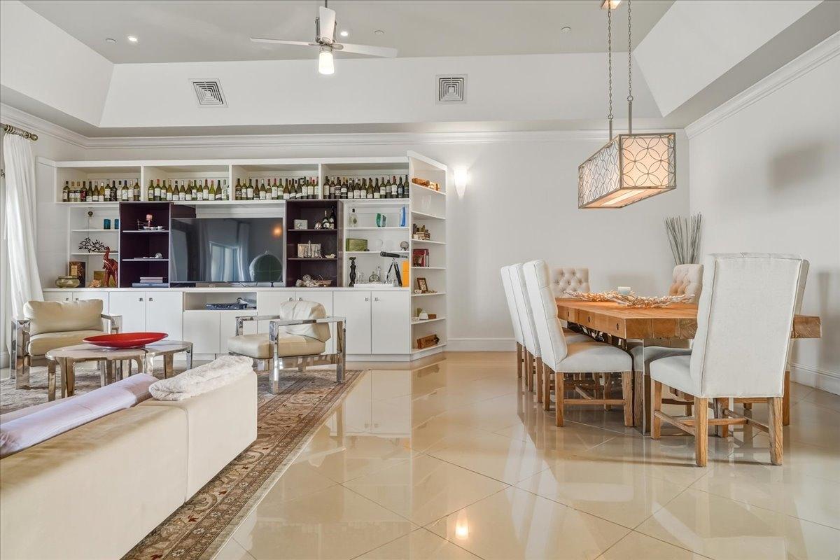 PENTHOUSE 1, B2 CAVES HTS