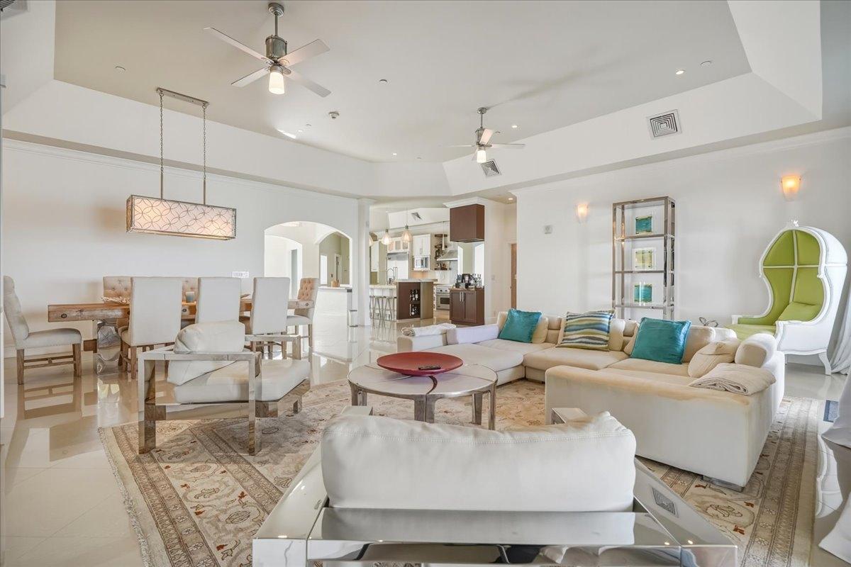 PENTHOUSE 1, B2 CAVES HTS