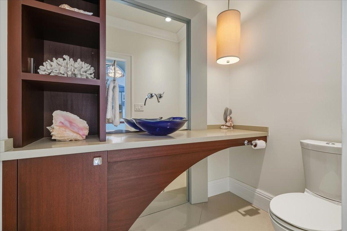 PENTHOUSE 1, B2 CAVES HTS