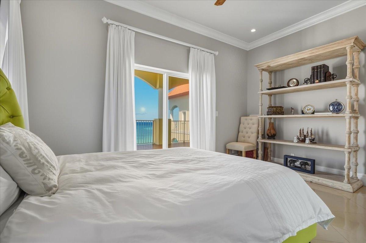 PENTHOUSE 1, B2 CAVES HTS