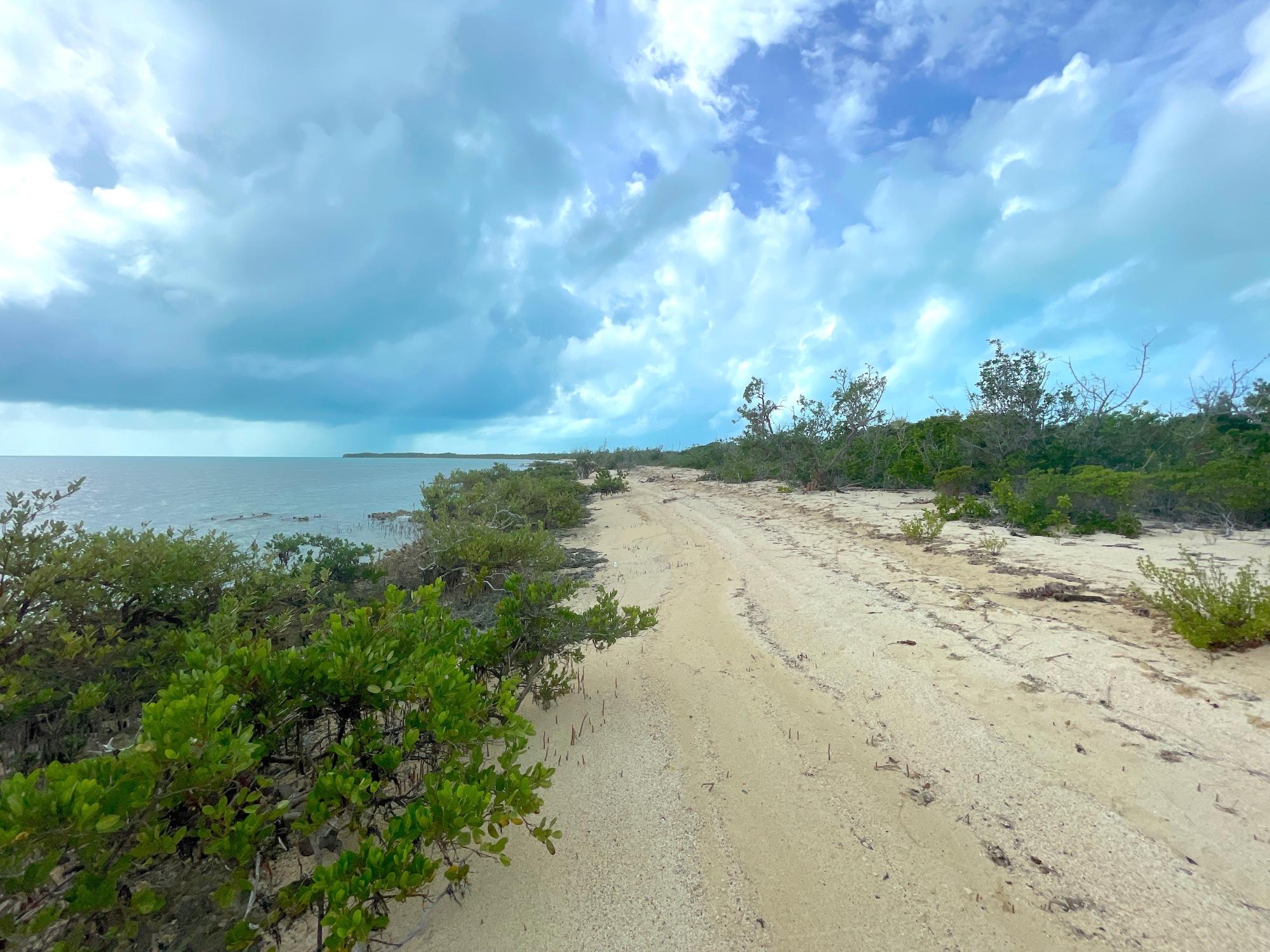 5.67 ACRE WATERFRONT LOT