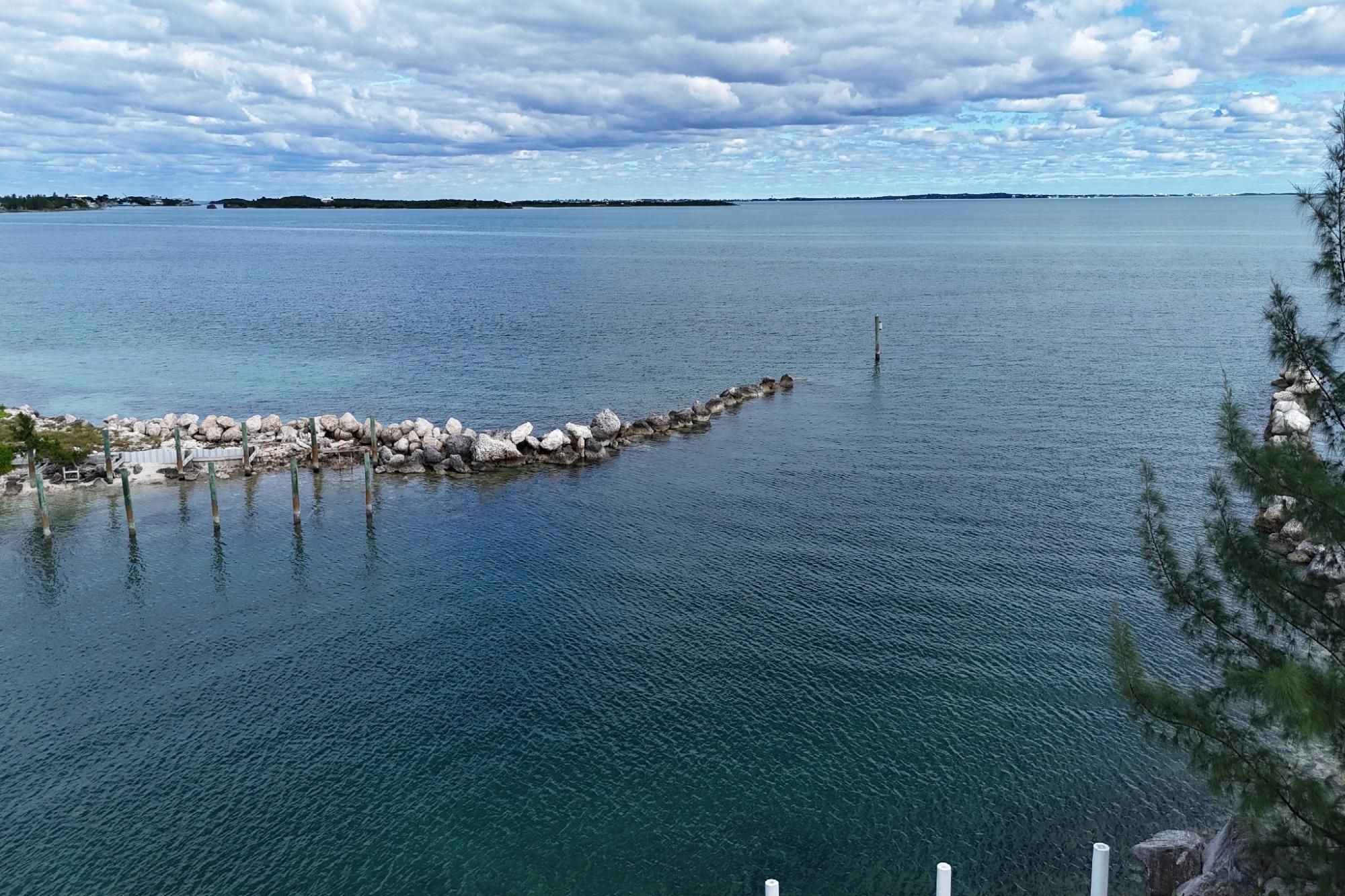 Orange House, Lot 60