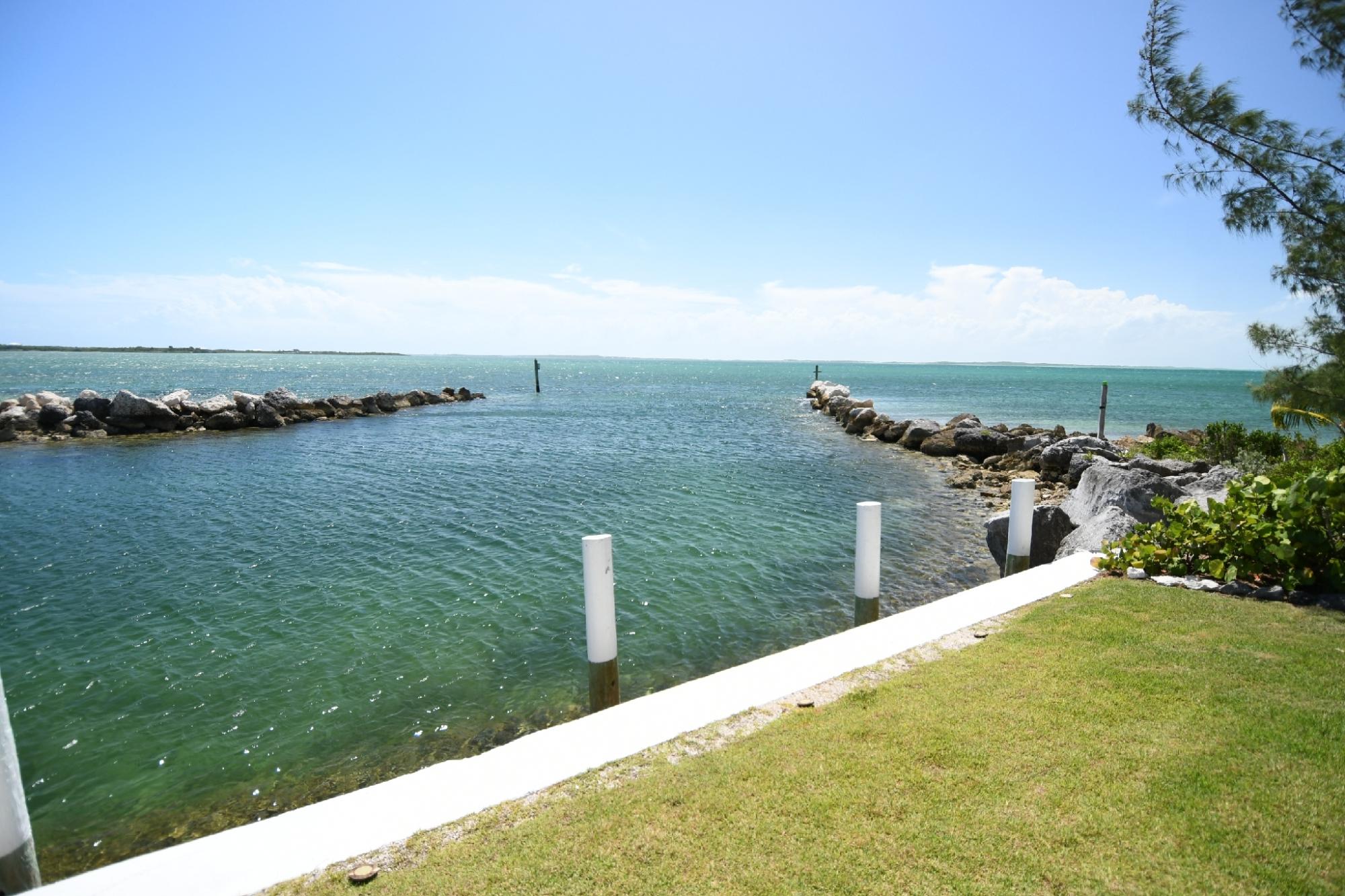 Orange House, Lot 60