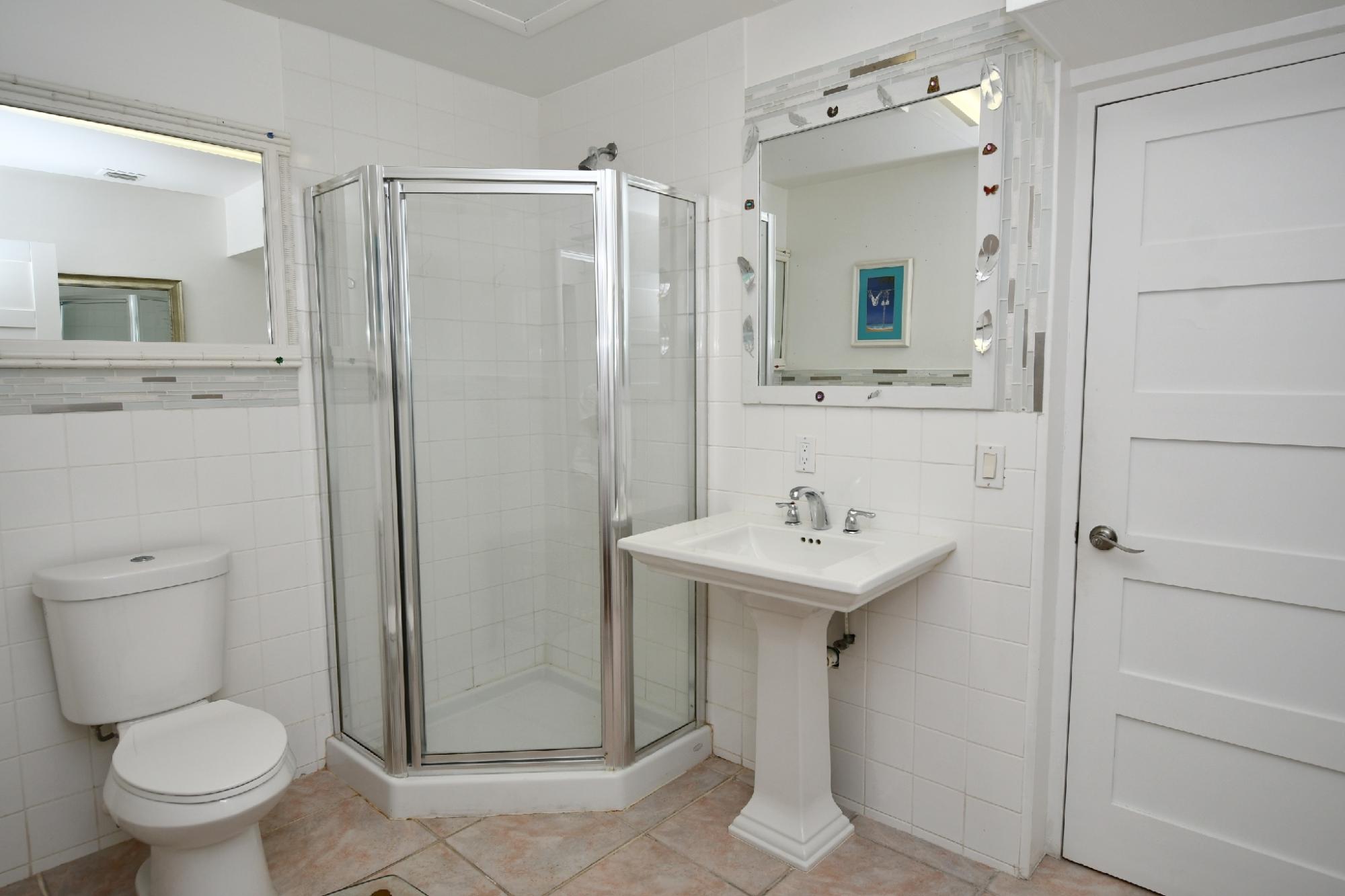 Orange House, Lot 60