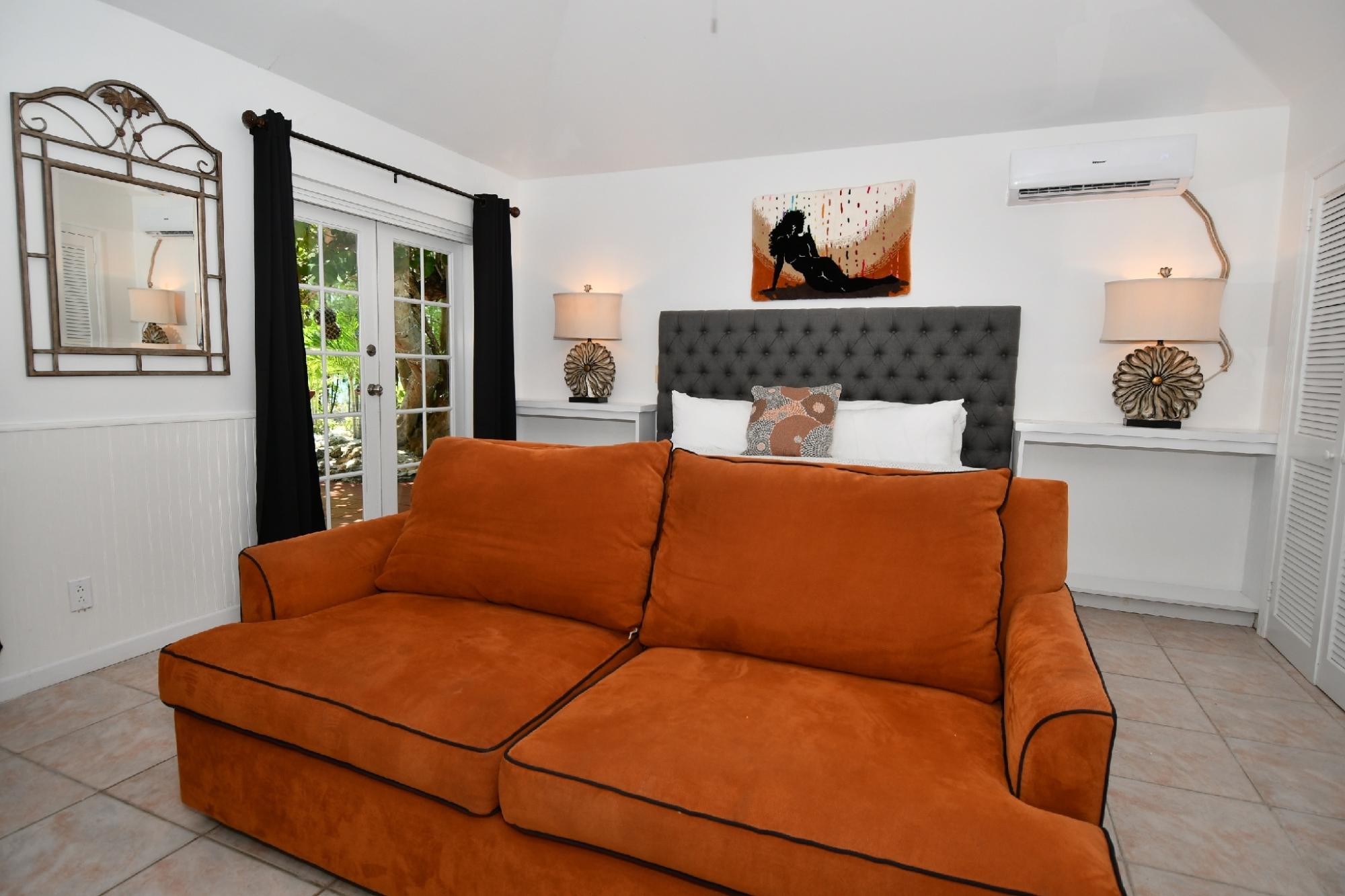 Orange House, Lot 60