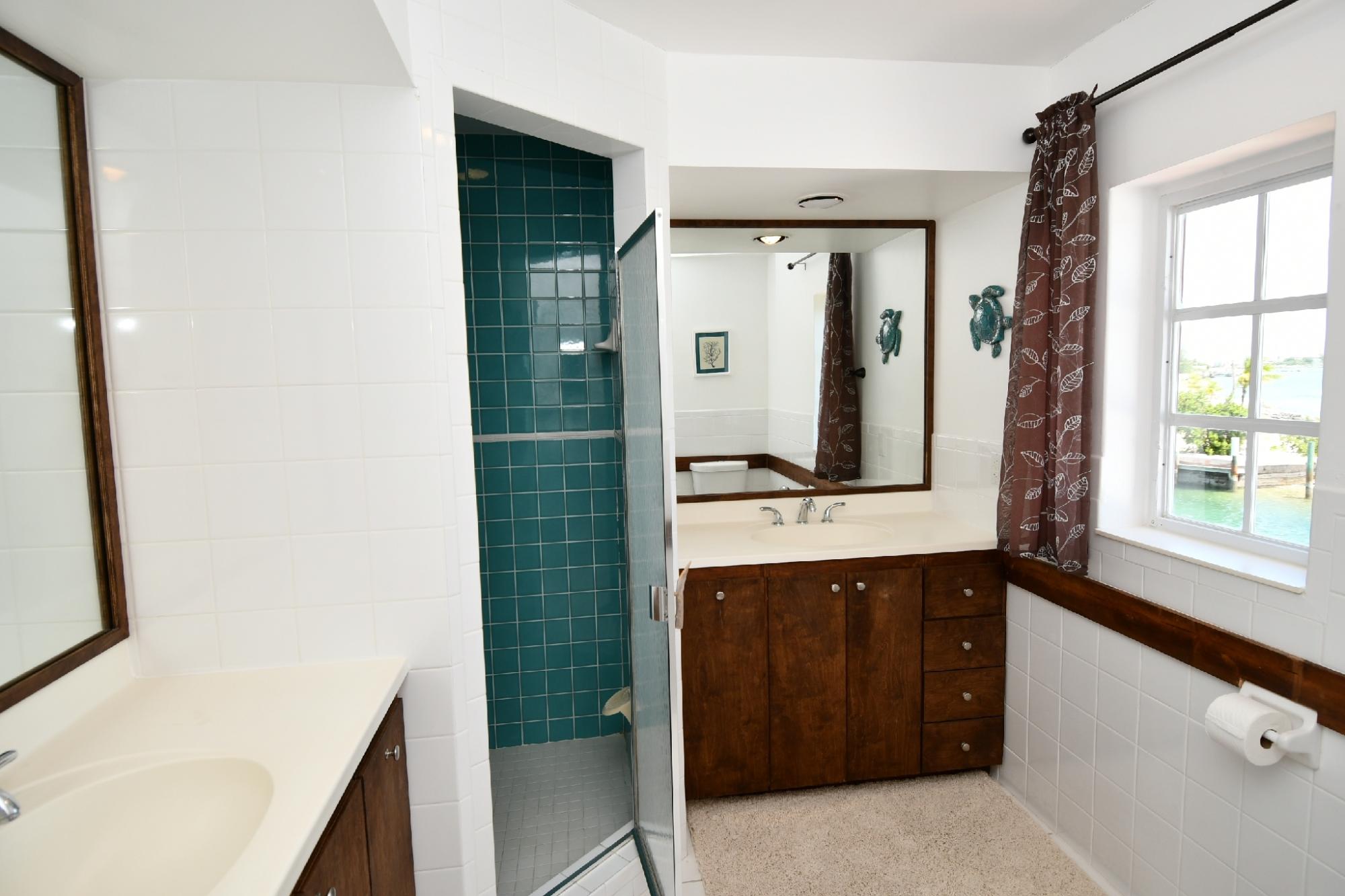 Orange House, Lot 60