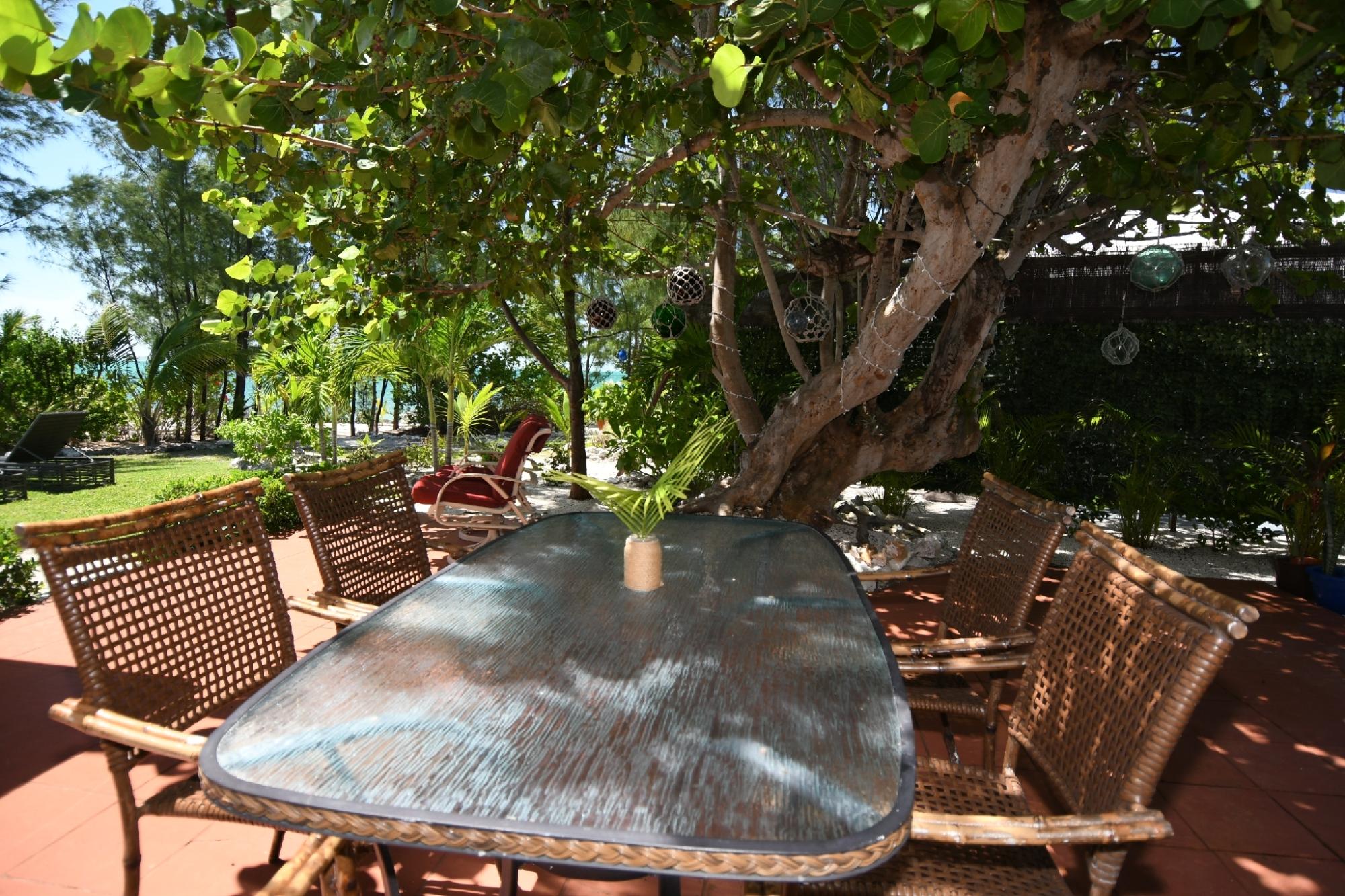 Orange House, Lot 60