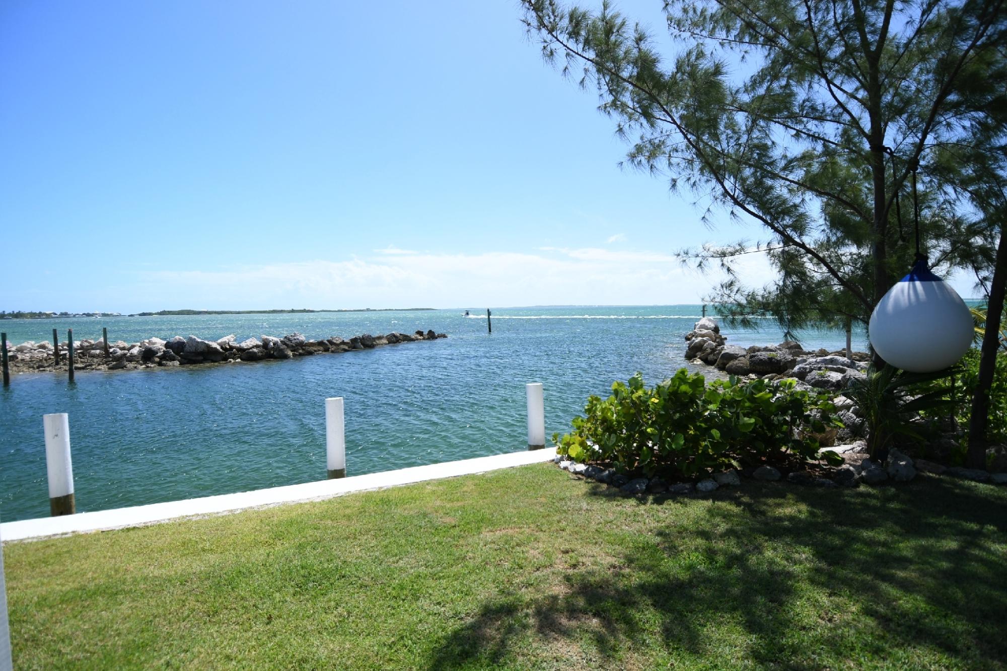 Orange House, Lot 60