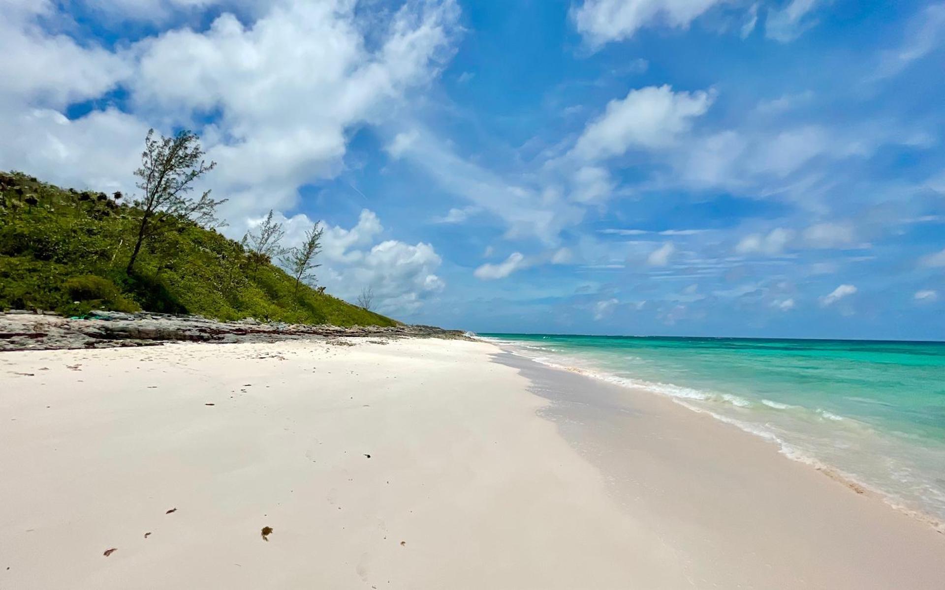 10 ACRES, FLAMINGO POINT,