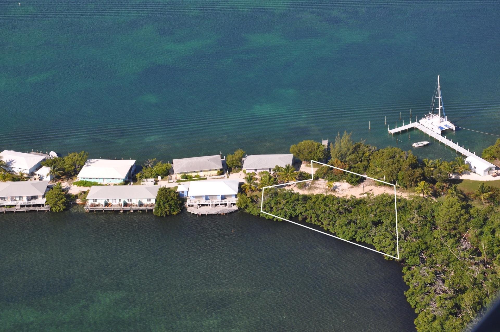 LOT 17 TURTLE POINT,  GTC