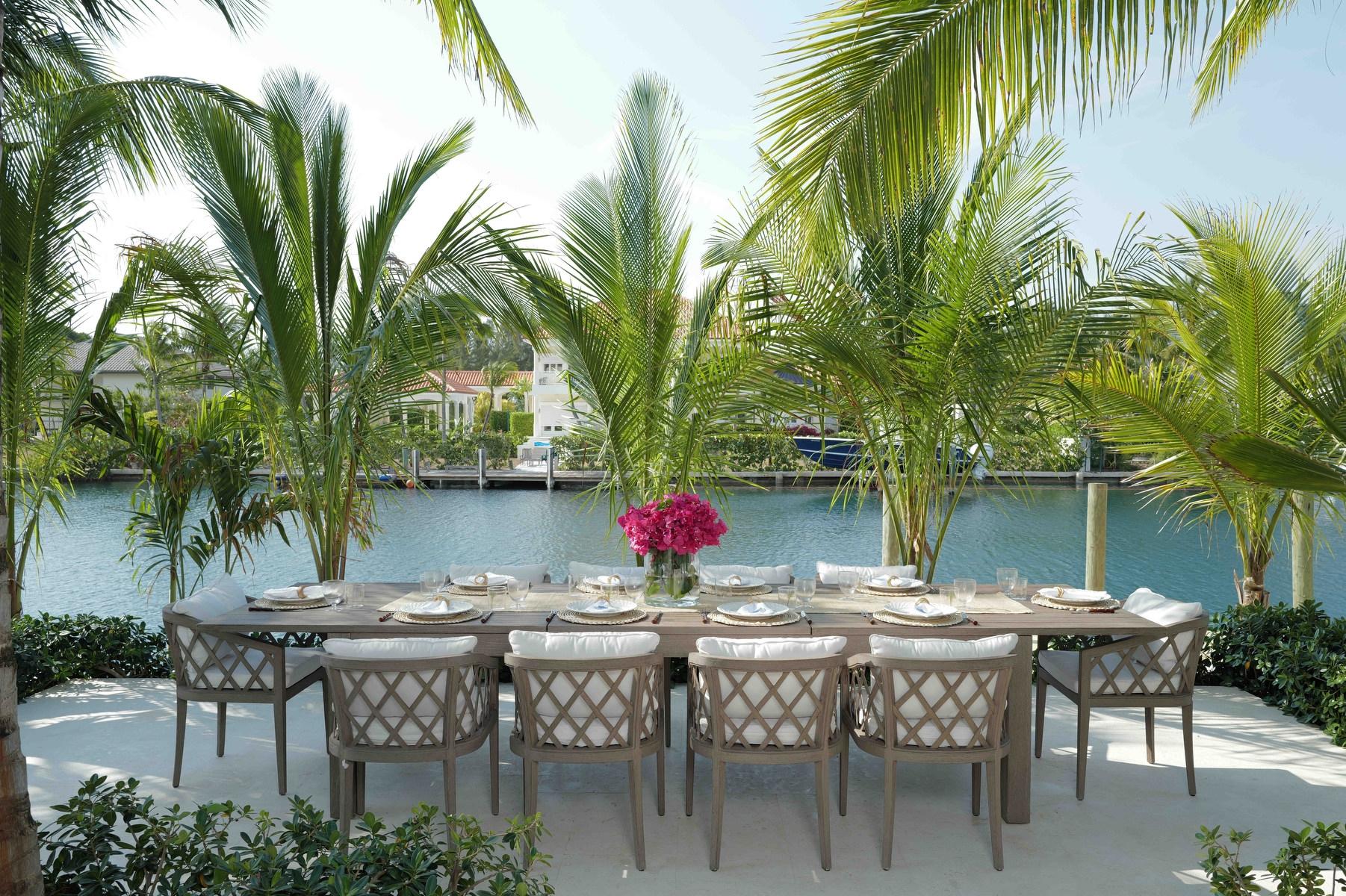 MANSION IN LYFORD CAY