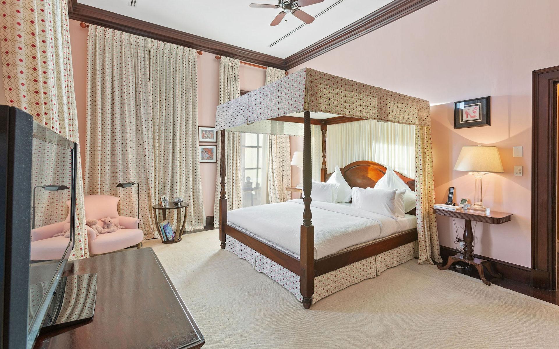 1 OCEAN CLUB ESTATES