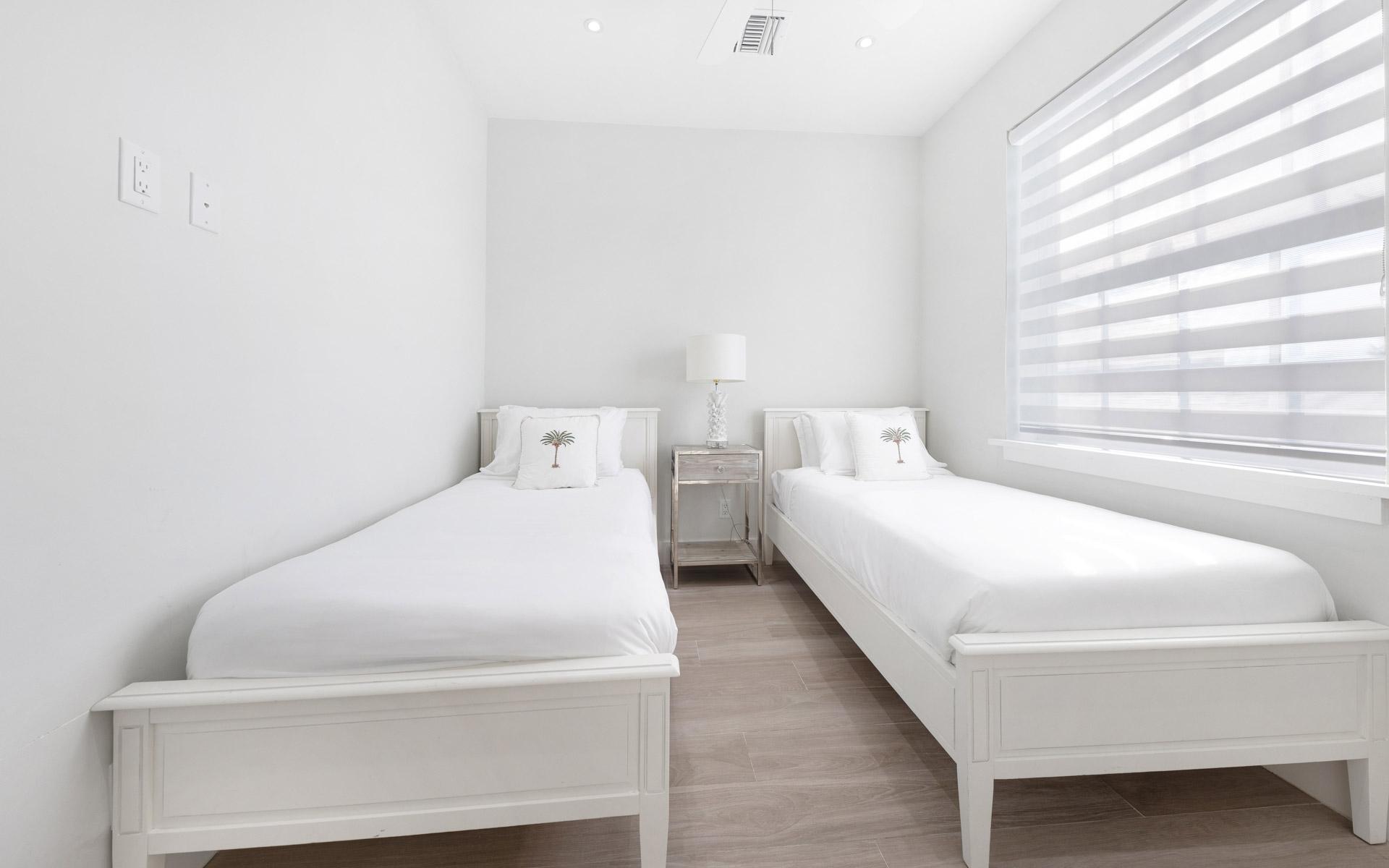 20 GALLEON BAY AND SLIP 8