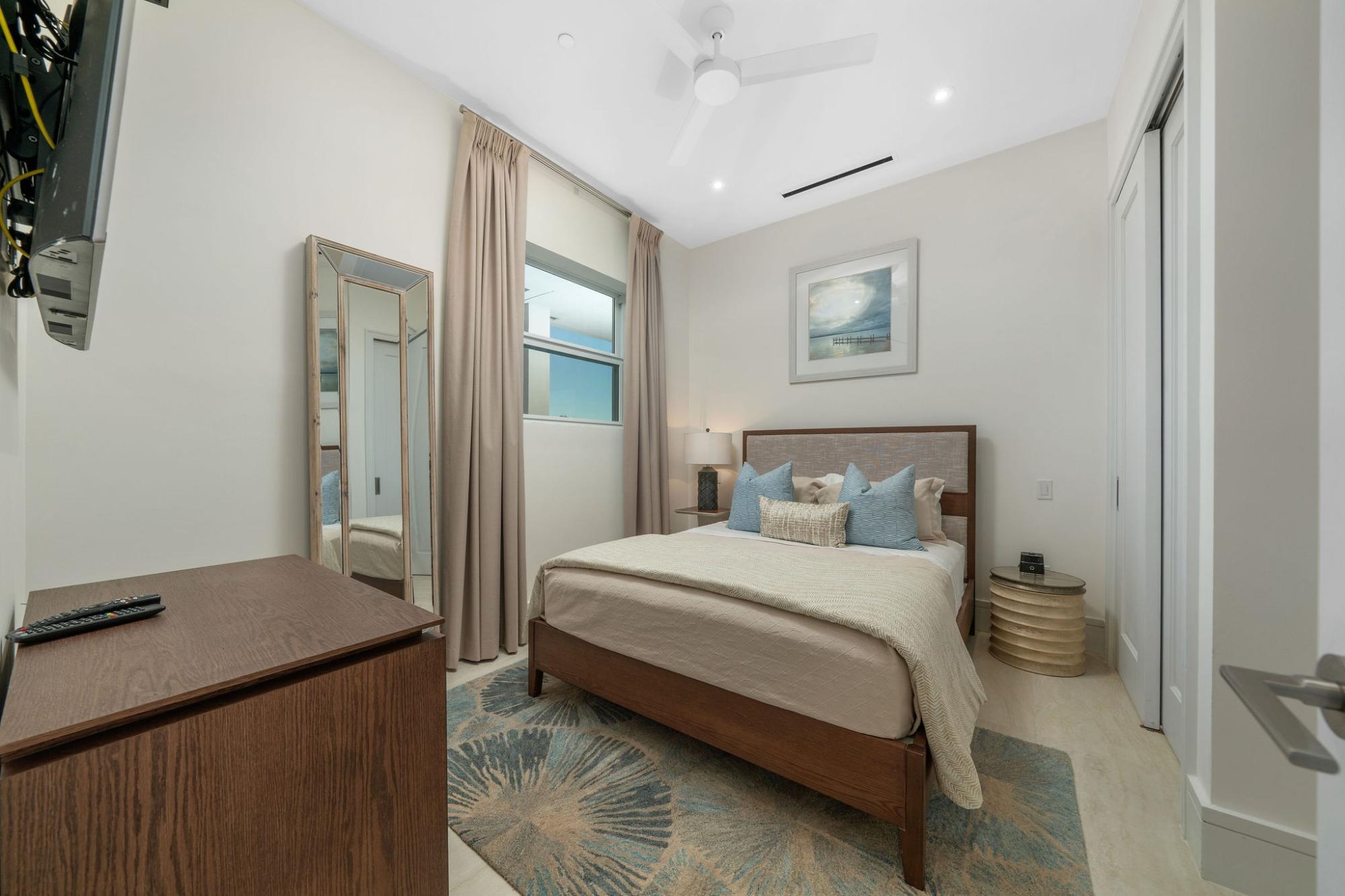 UNIT 2 STERLING COMMONS E