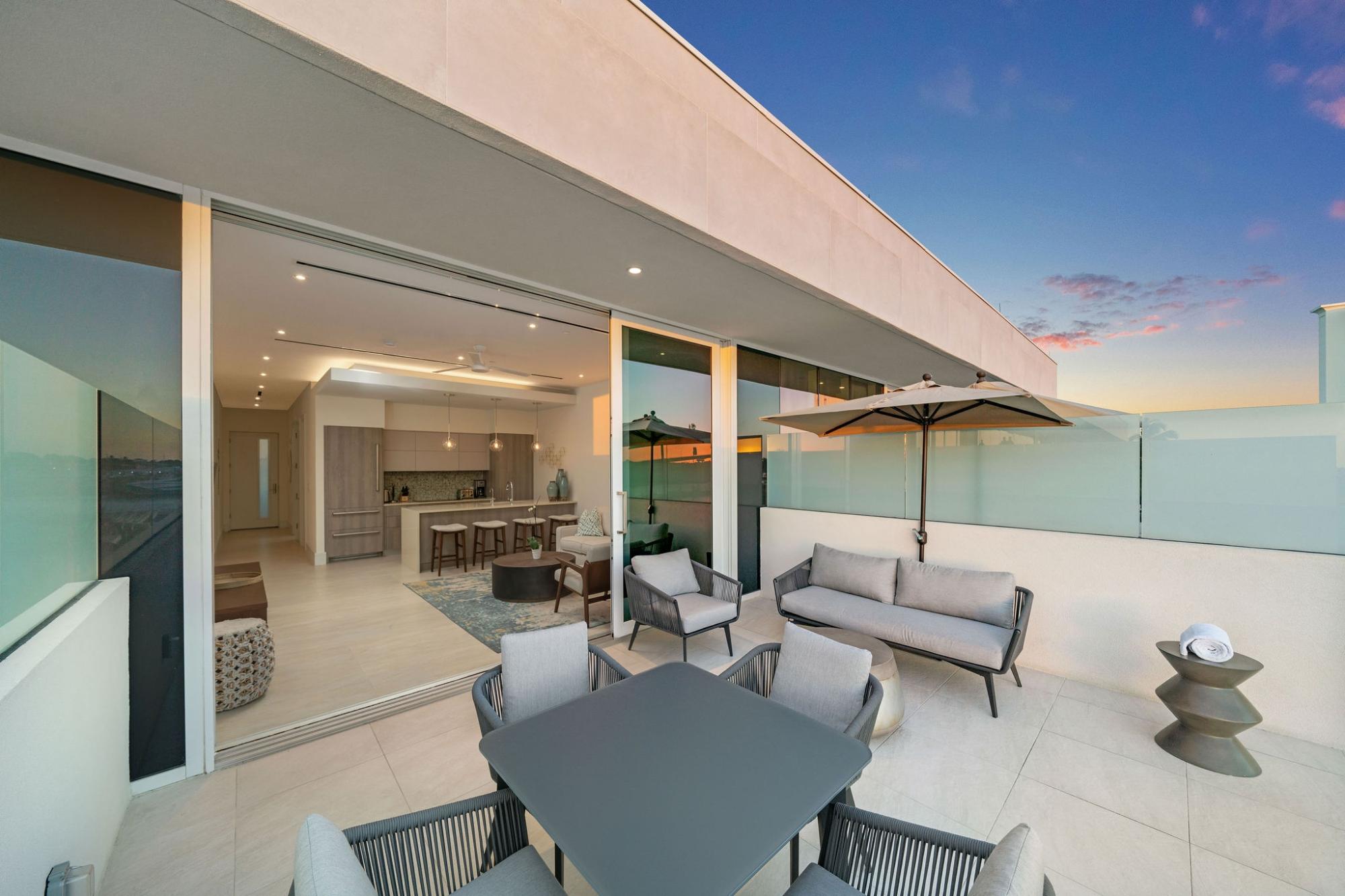 UNIT 2 STERLING COMMONS E