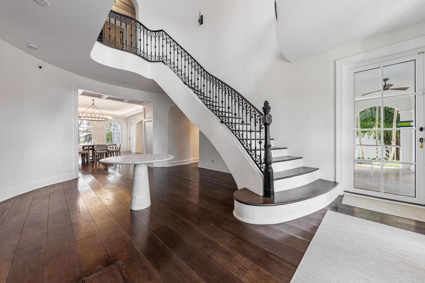 104 HARBOURWAY OCEAN CLUB