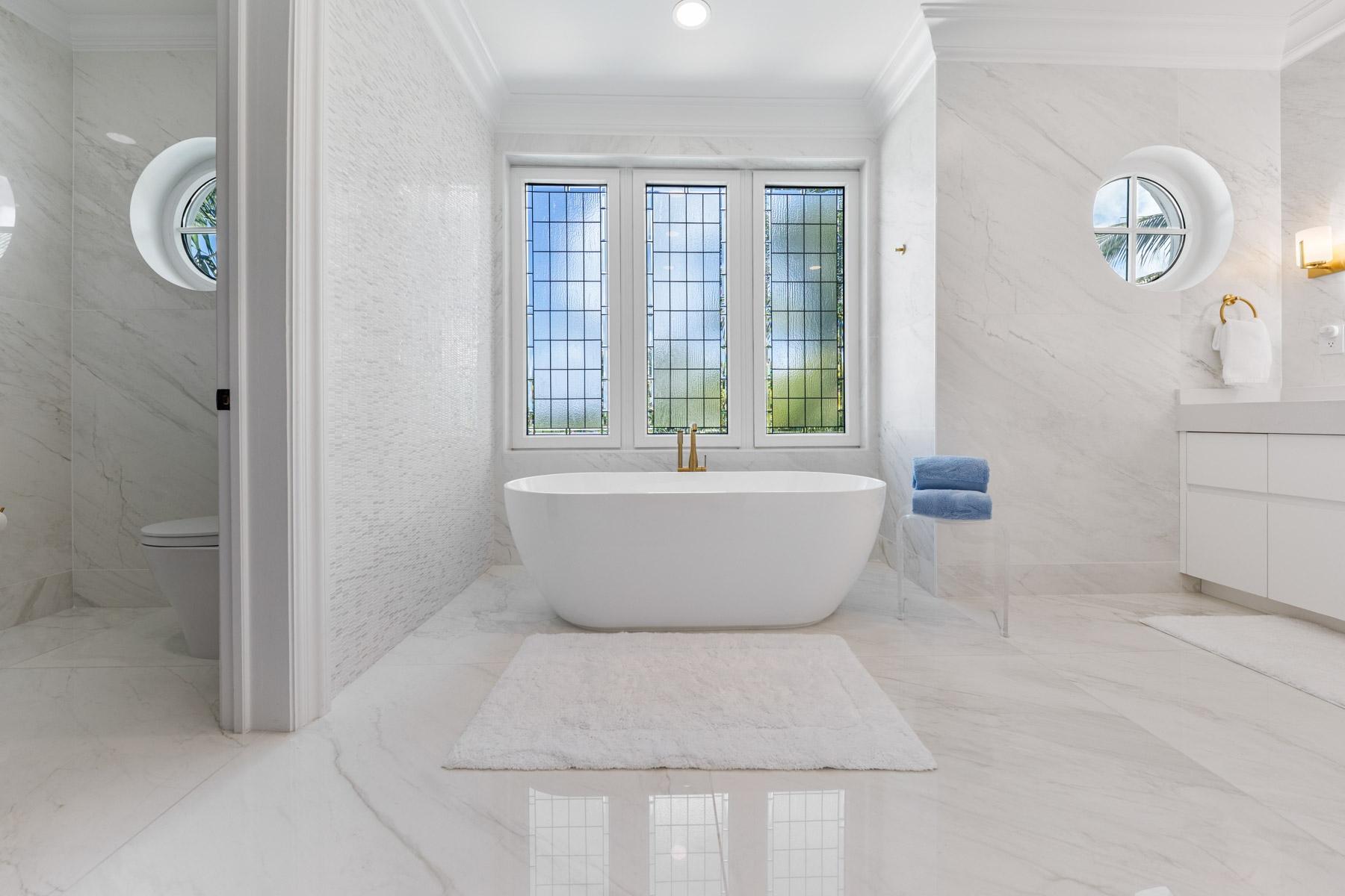 104 HARBOURWAY OCEAN CLUB