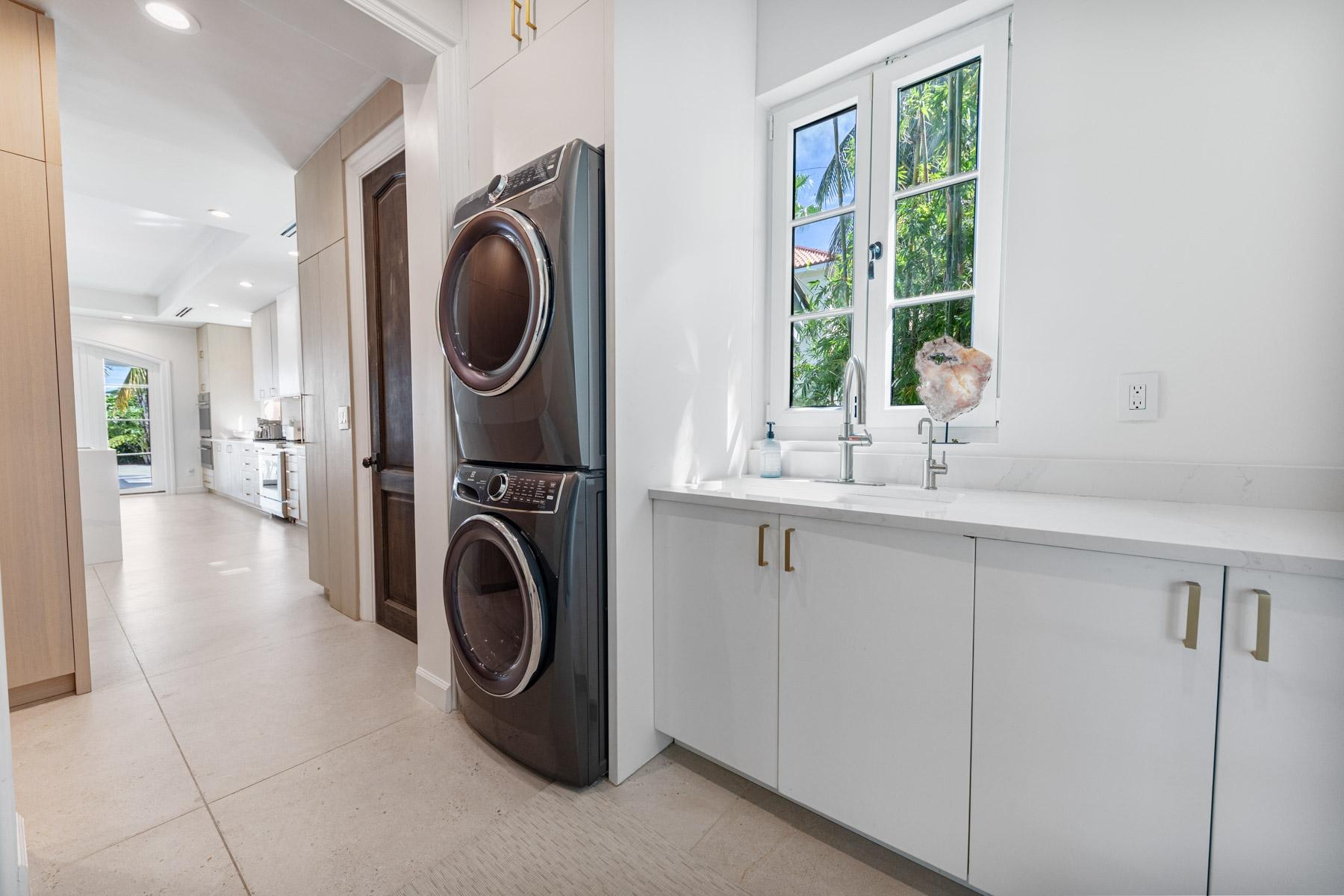 104 HARBOURWAY OCEAN CLUB