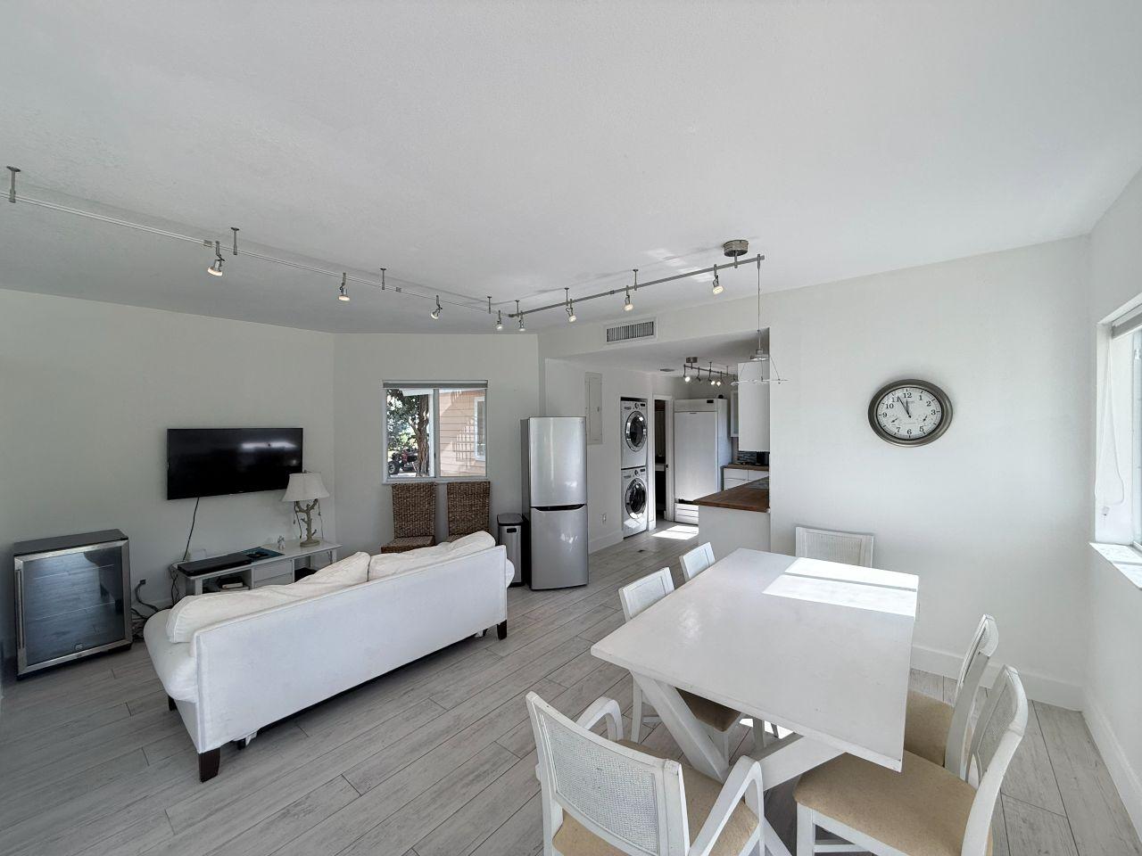 Bimini Townhouse