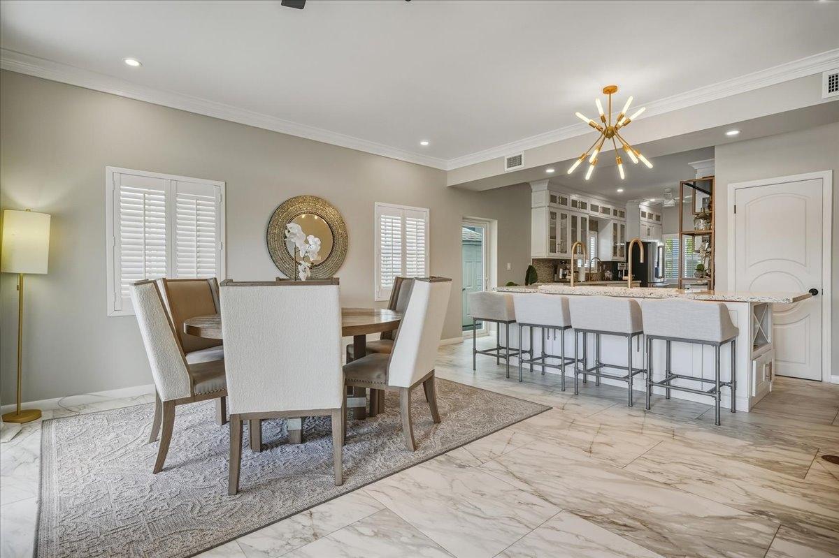 #9 KINGFISHER ISLAND