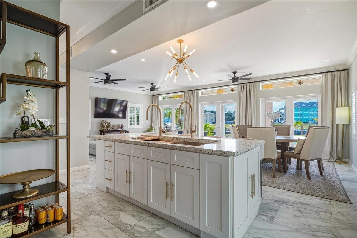 #9 KINGFISHER ISLAND