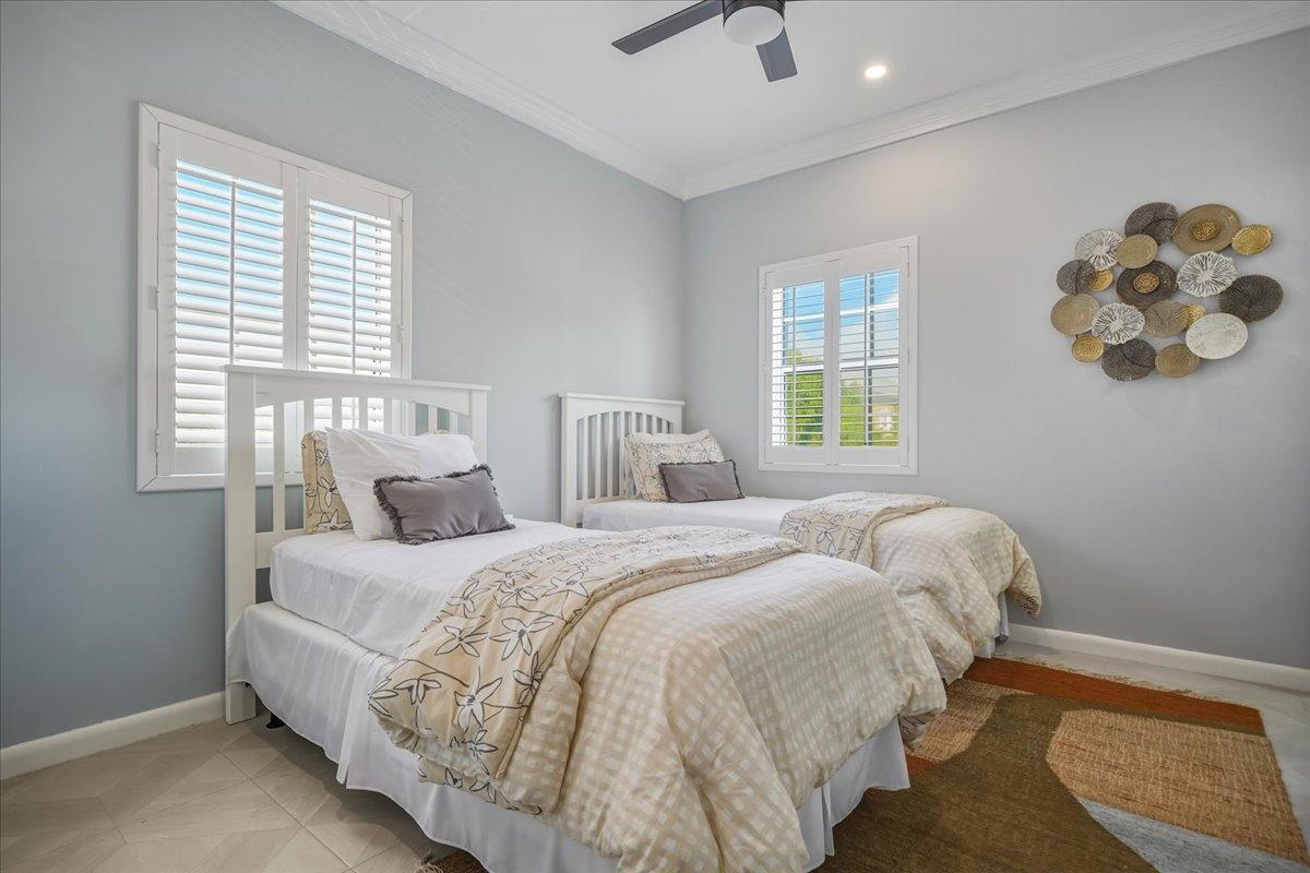 #9 KINGFISHER ISLAND