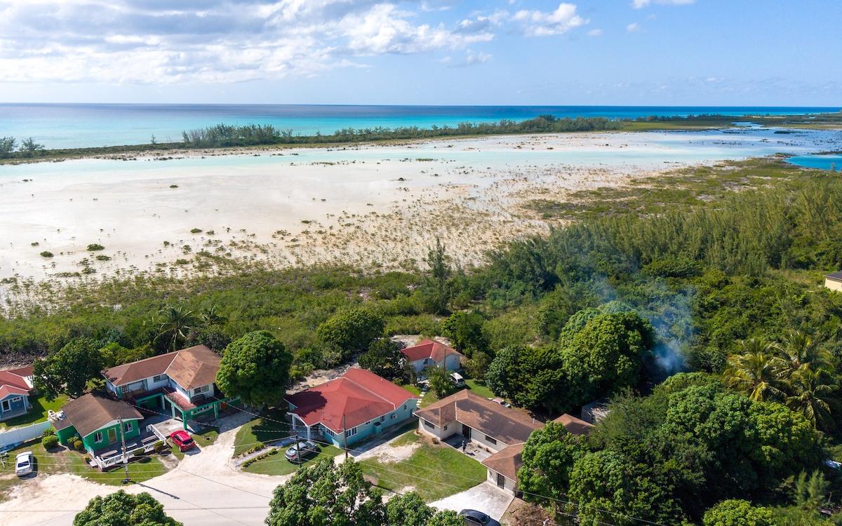 QUEEN’S HGHWAY DEEP CREEK