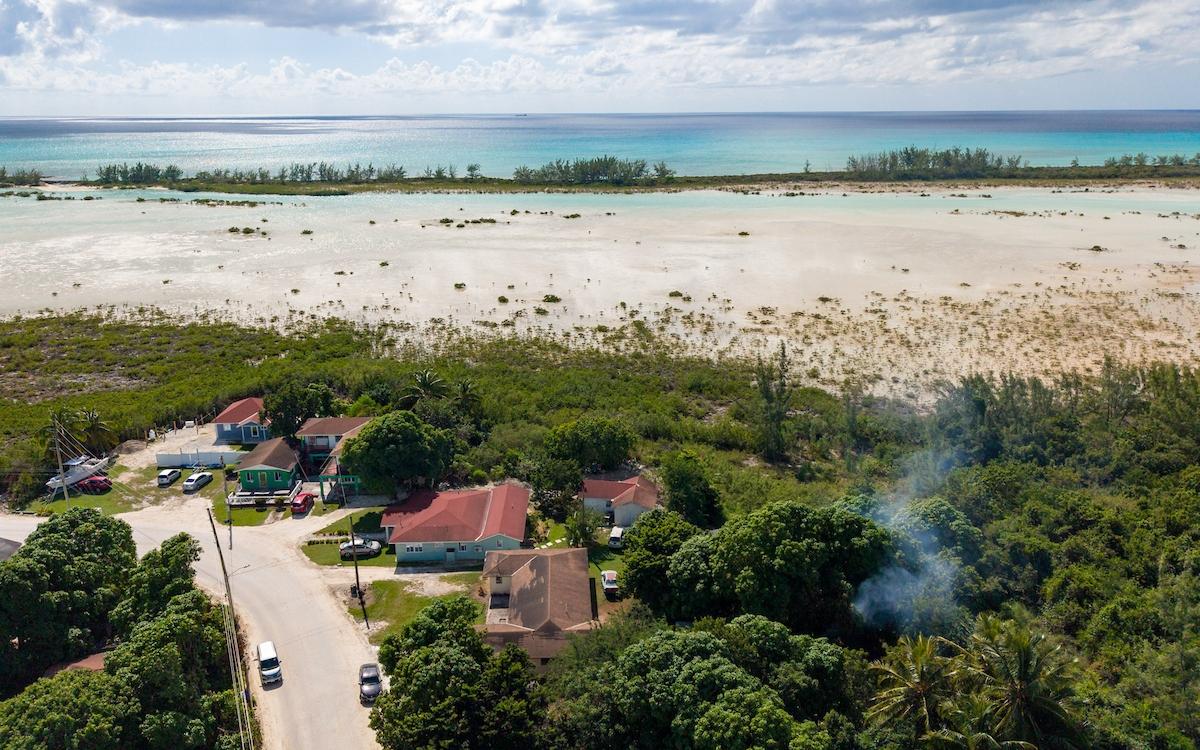 QUEEN’S HGHWAY DEEP CREEK