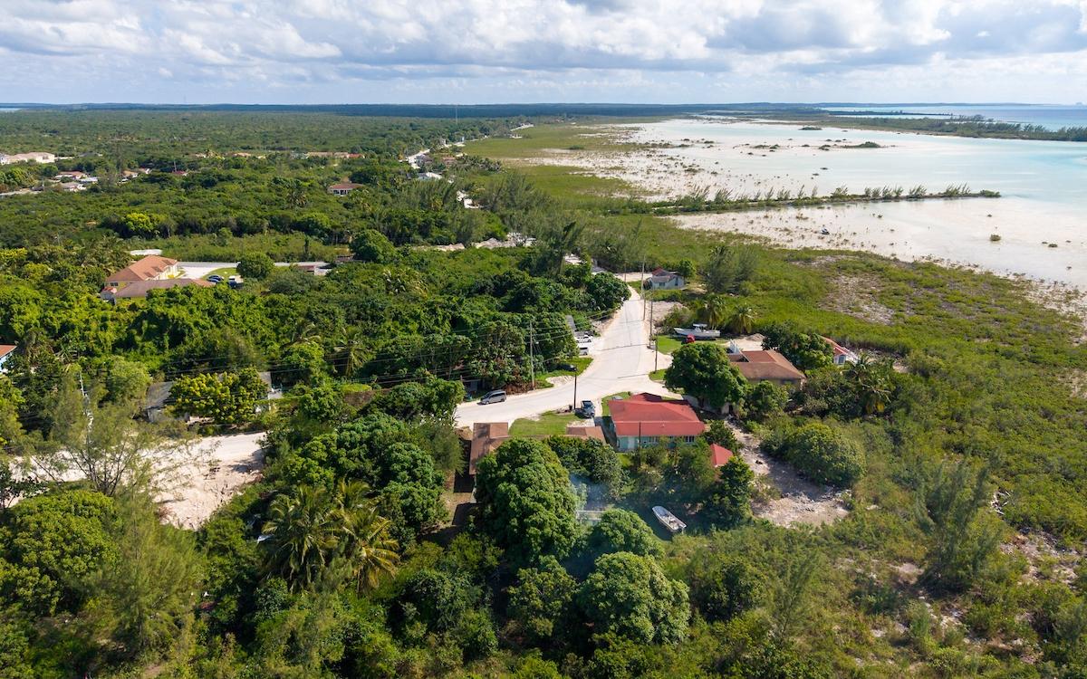 QUEEN’S HGHWAY DEEP CREEK