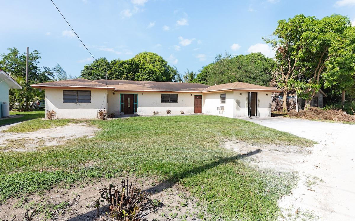 QUEEN’S HGHWAY DEEP CREEK