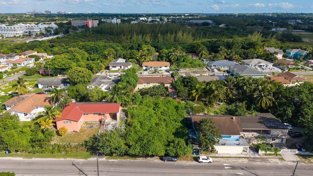 LOT 101 STAPLEDON GARDENS