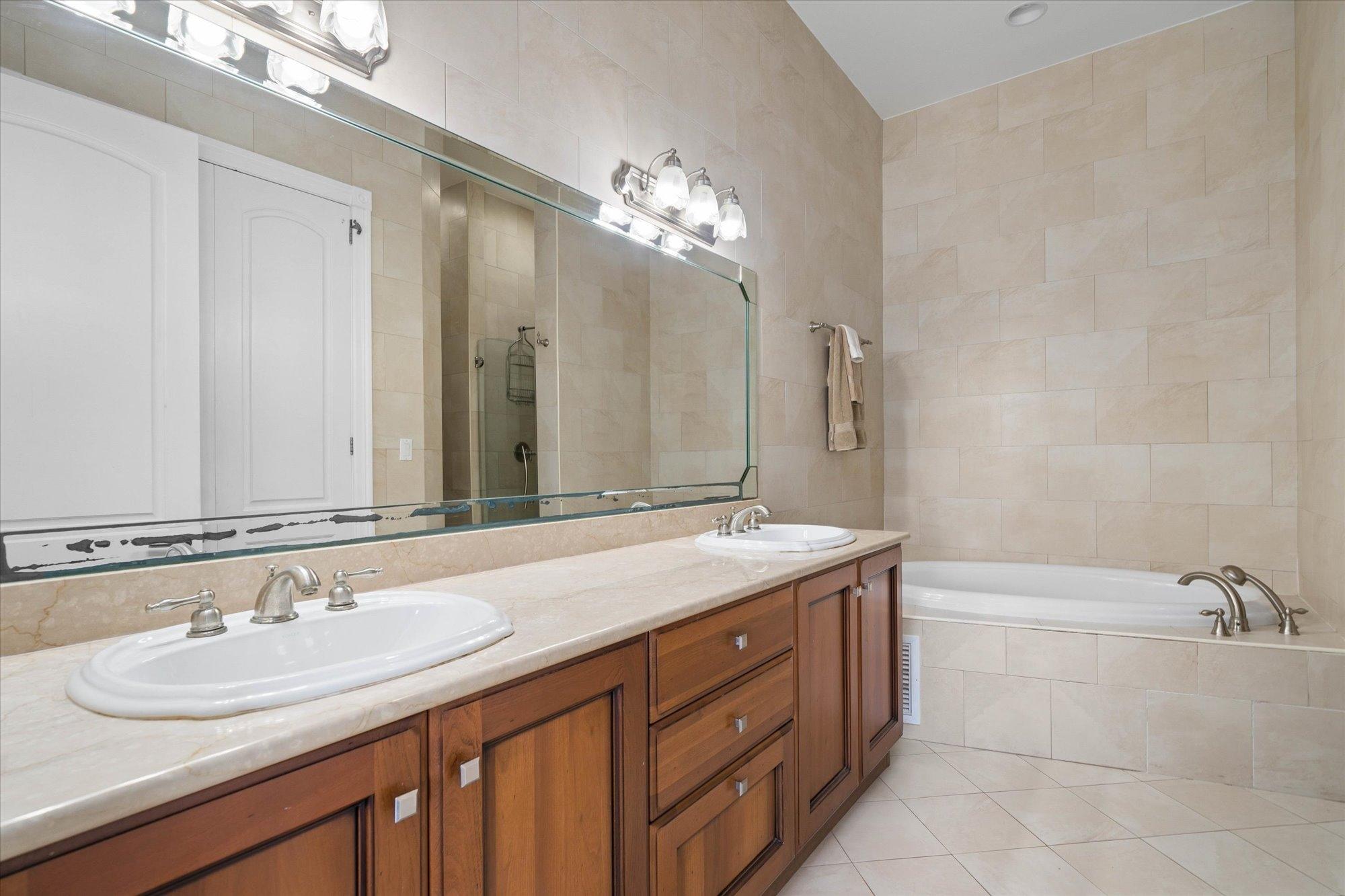 LOVE BEACH WALK PENTHOUSE