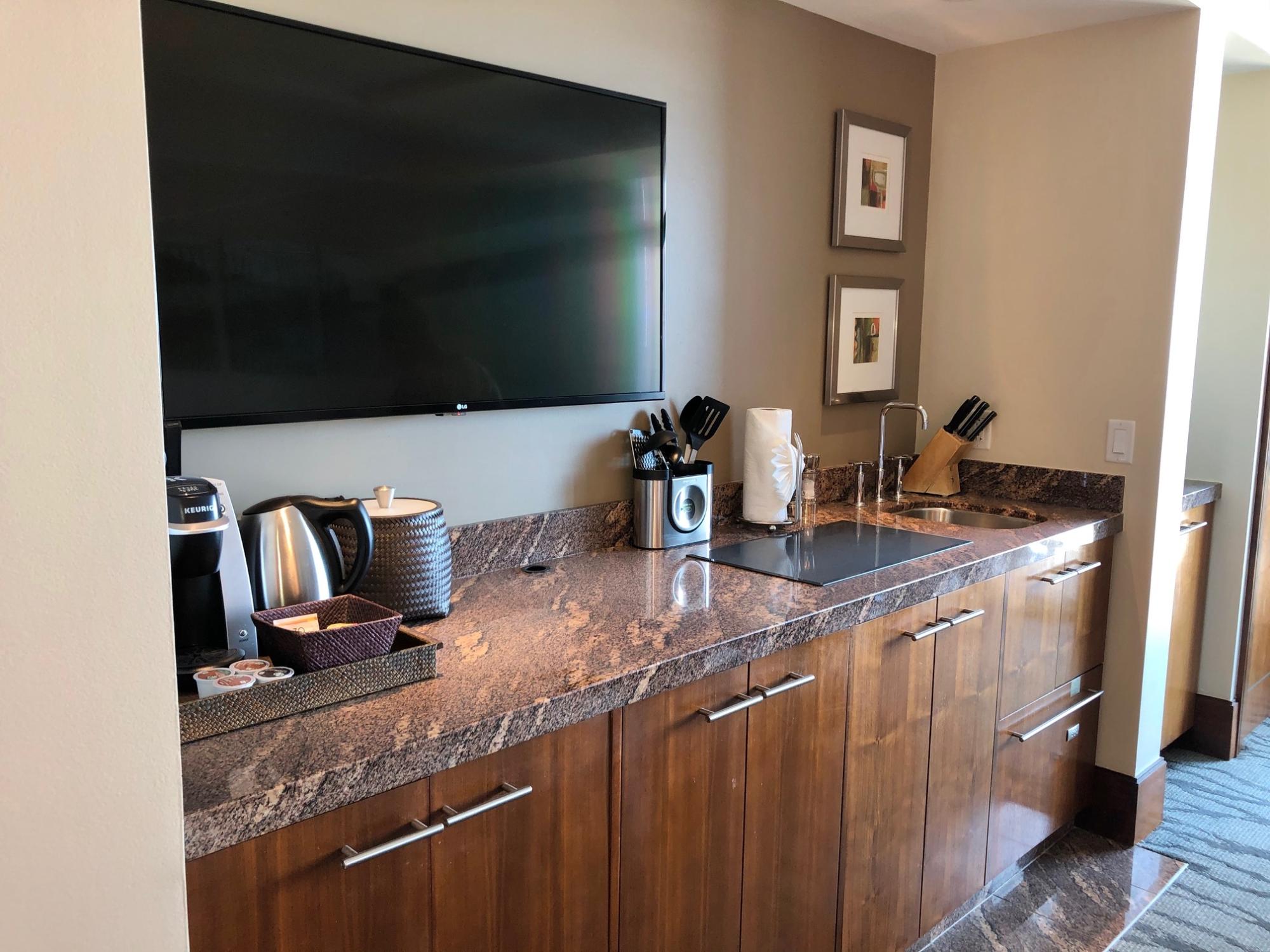 THE REEF AT ATLANTIS