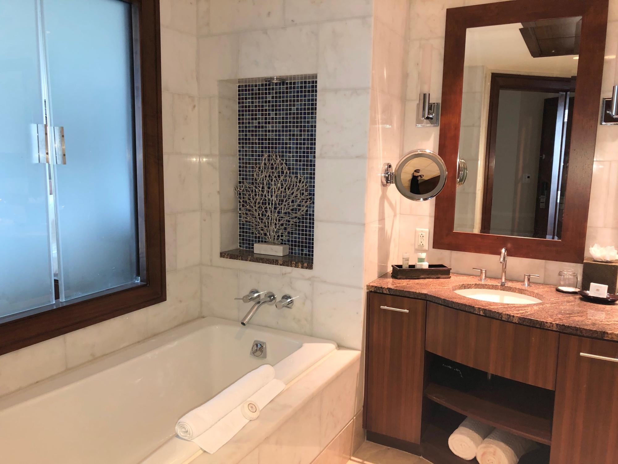 THE REEF AT ATLANTIS