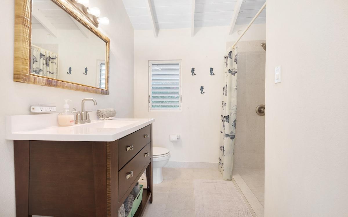 SENZA NOME, DOUBLE BAY