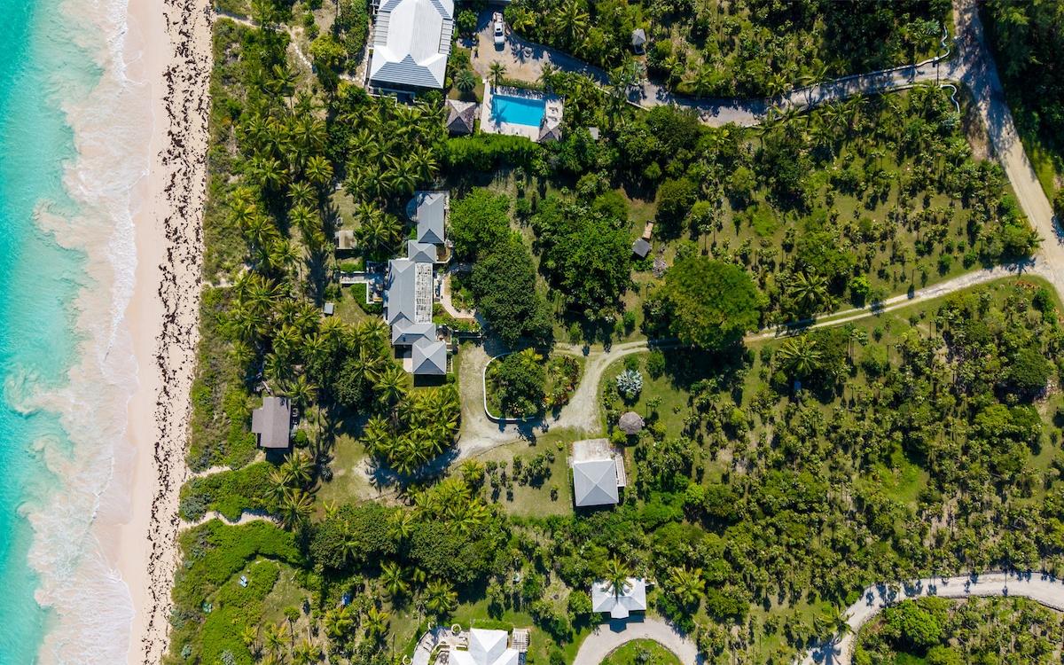 SENZA NOME, DOUBLE BAY