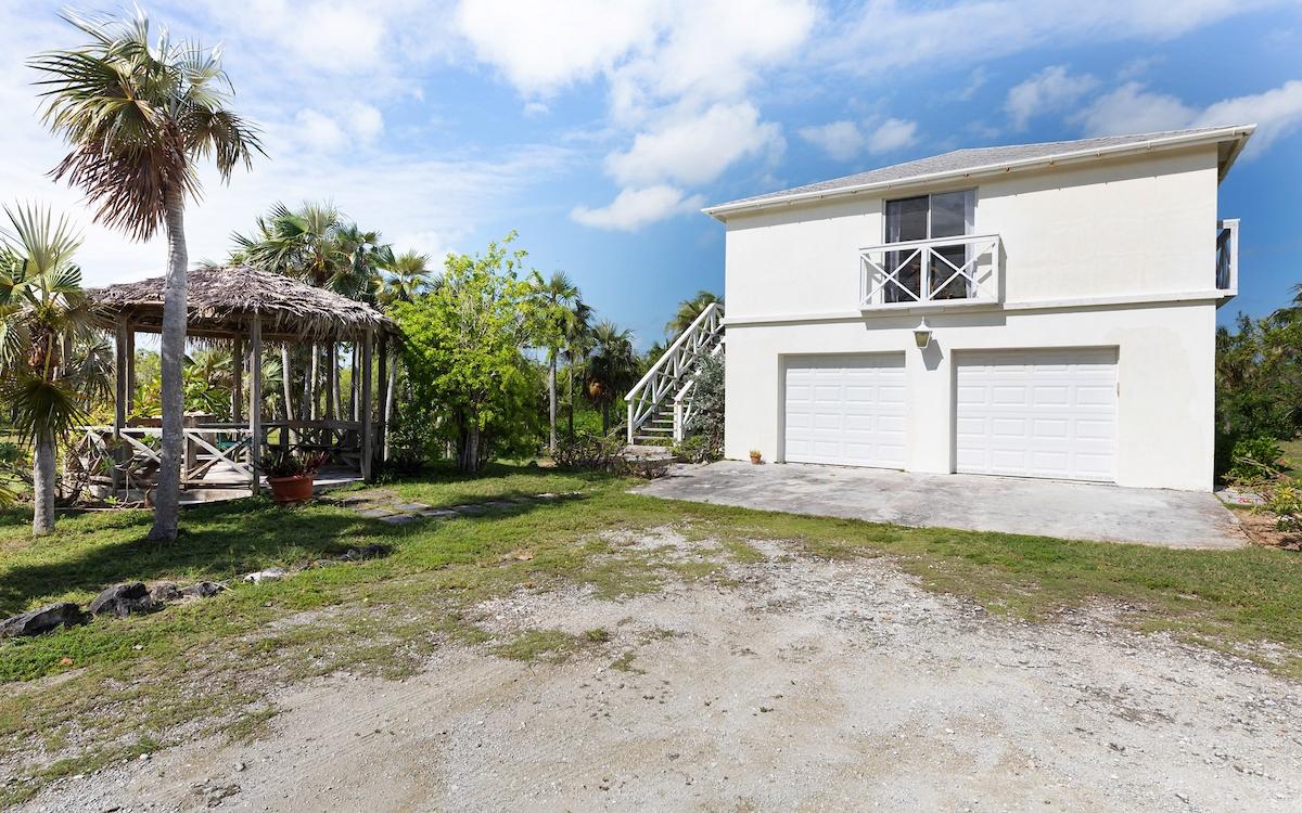 SENZA NOME, DOUBLE BAY