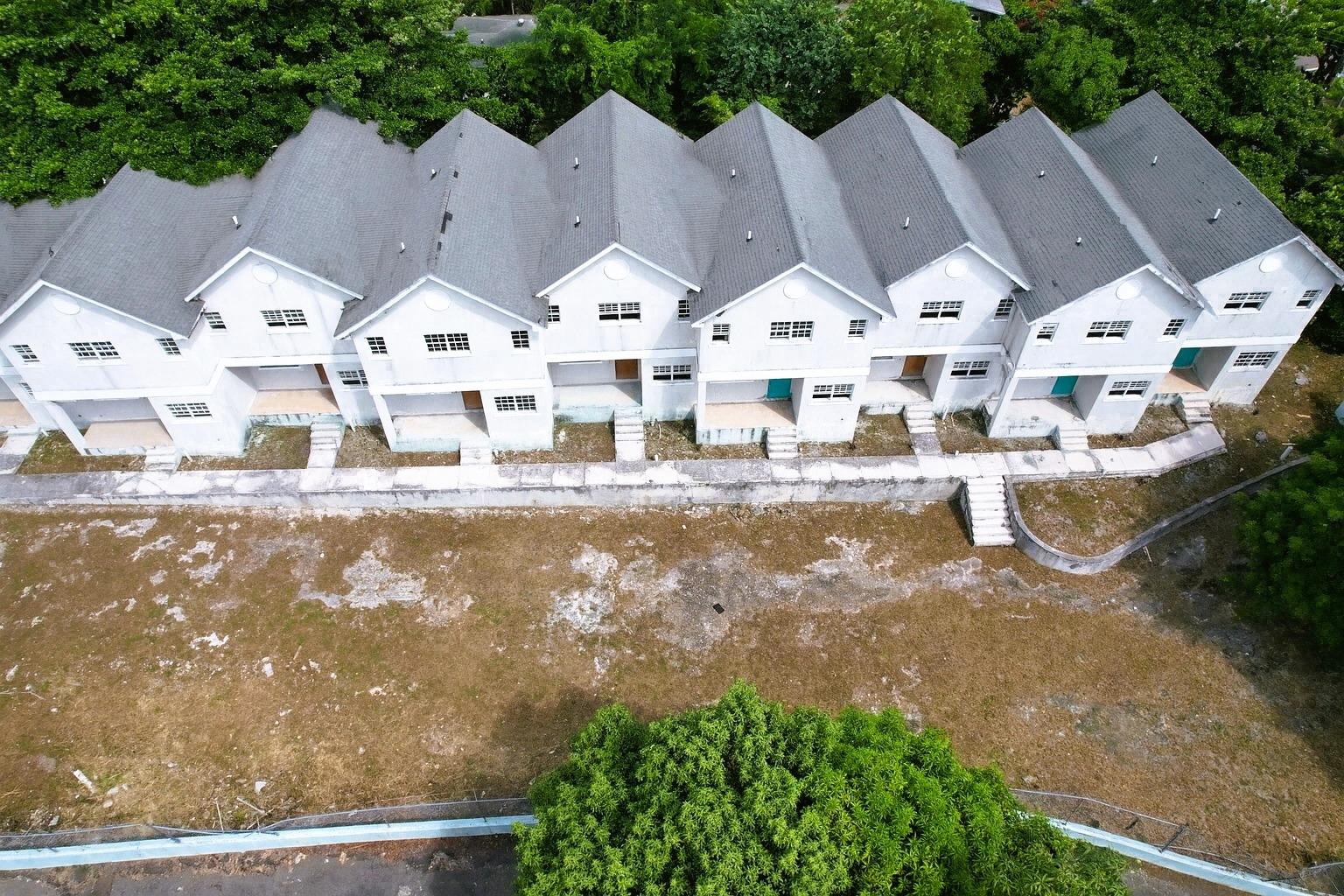 CREST RESIDENCES CONDO