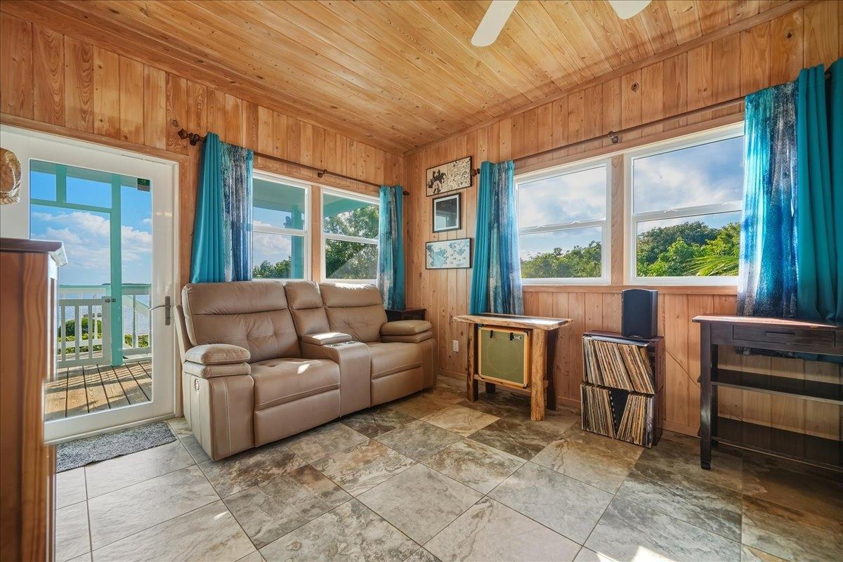 VILLA SAPODILLA LUBBER’S