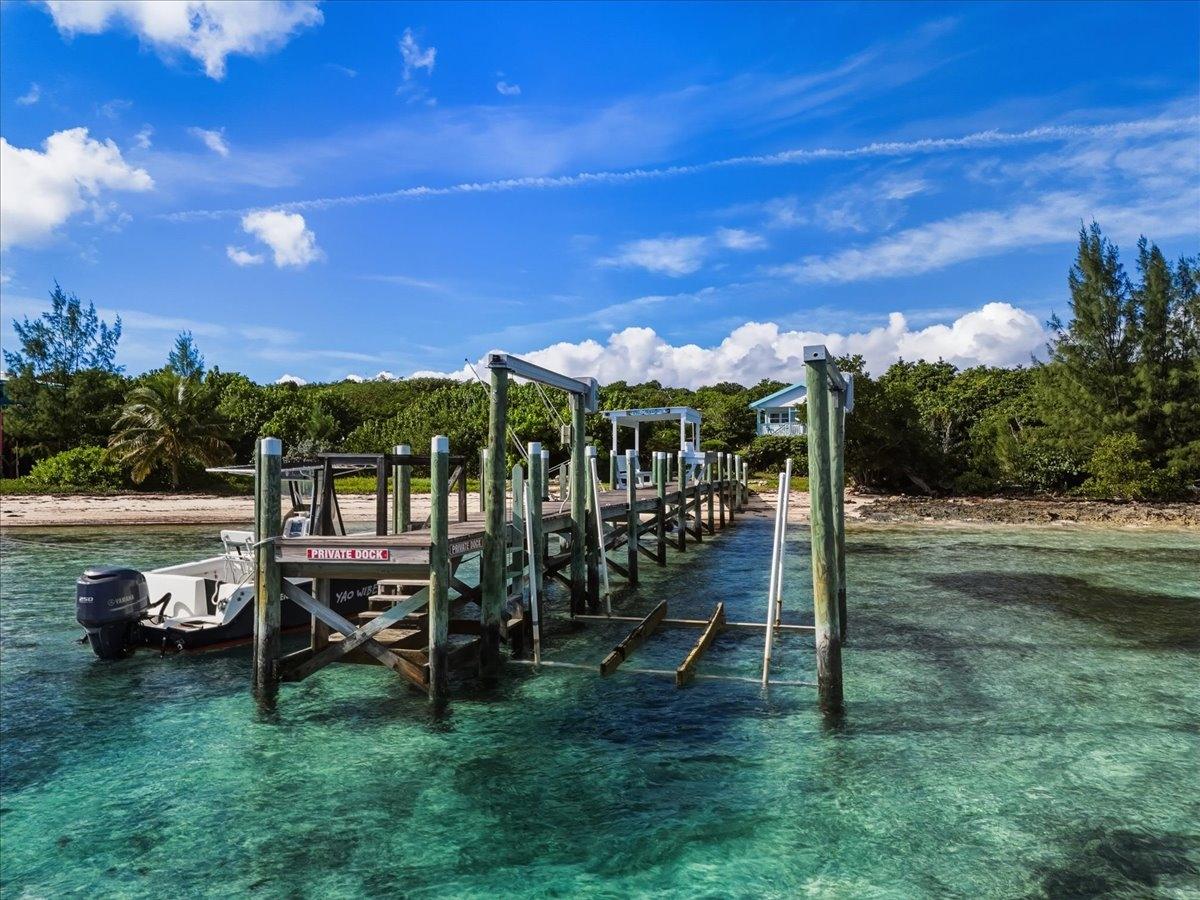 VILLA SAPODILLA LUBBER’S