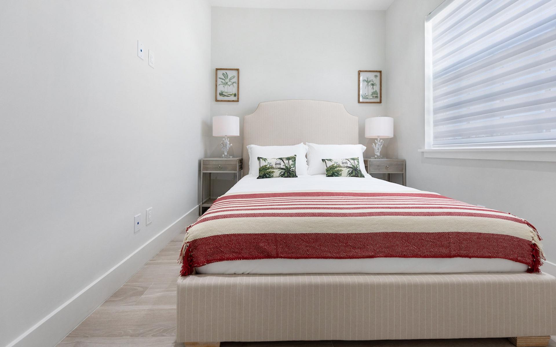 GALLEON BAY, PALM CAY