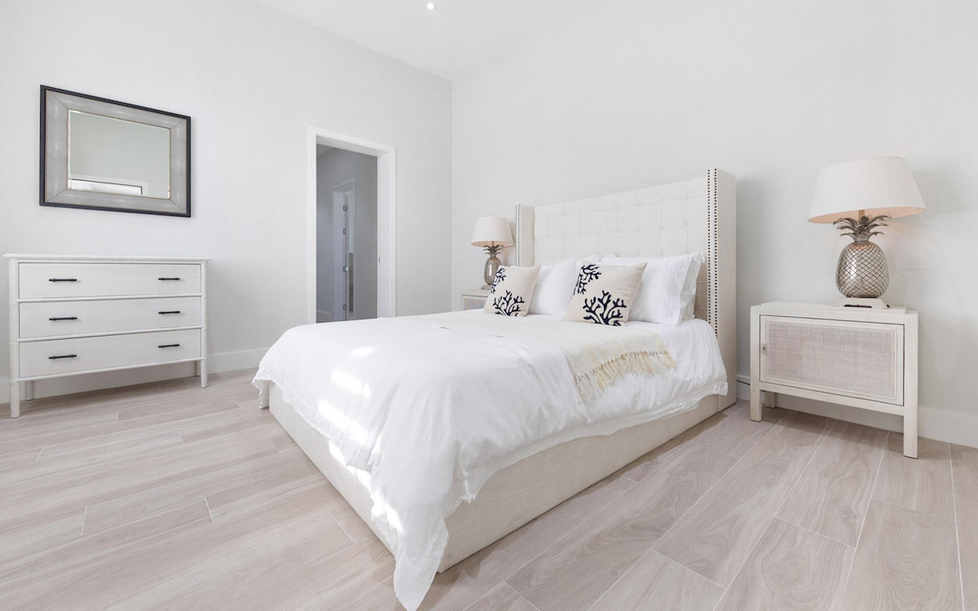 GALLEON BAY, PALM CAY