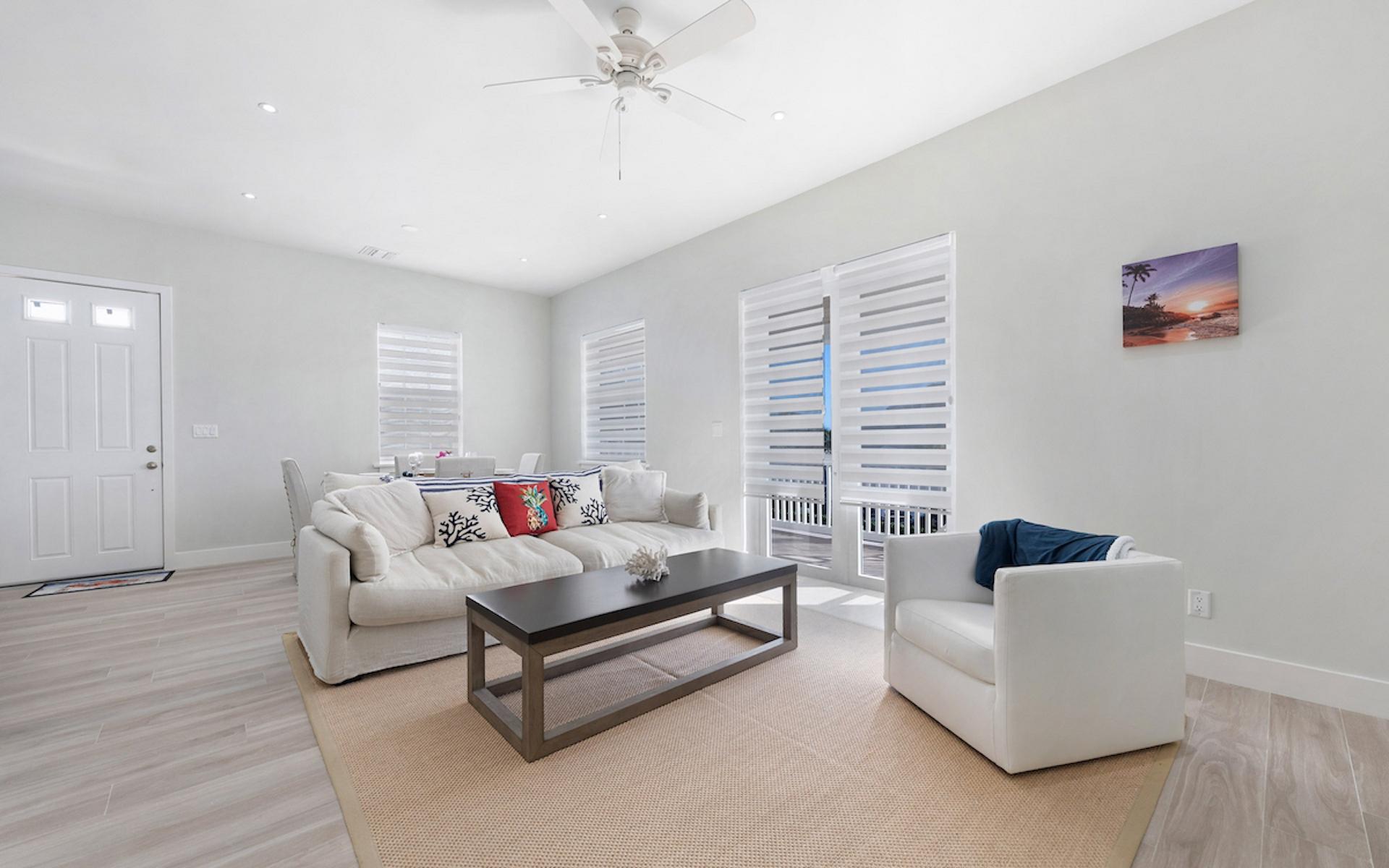 GALLEON BAY, PALM CAY