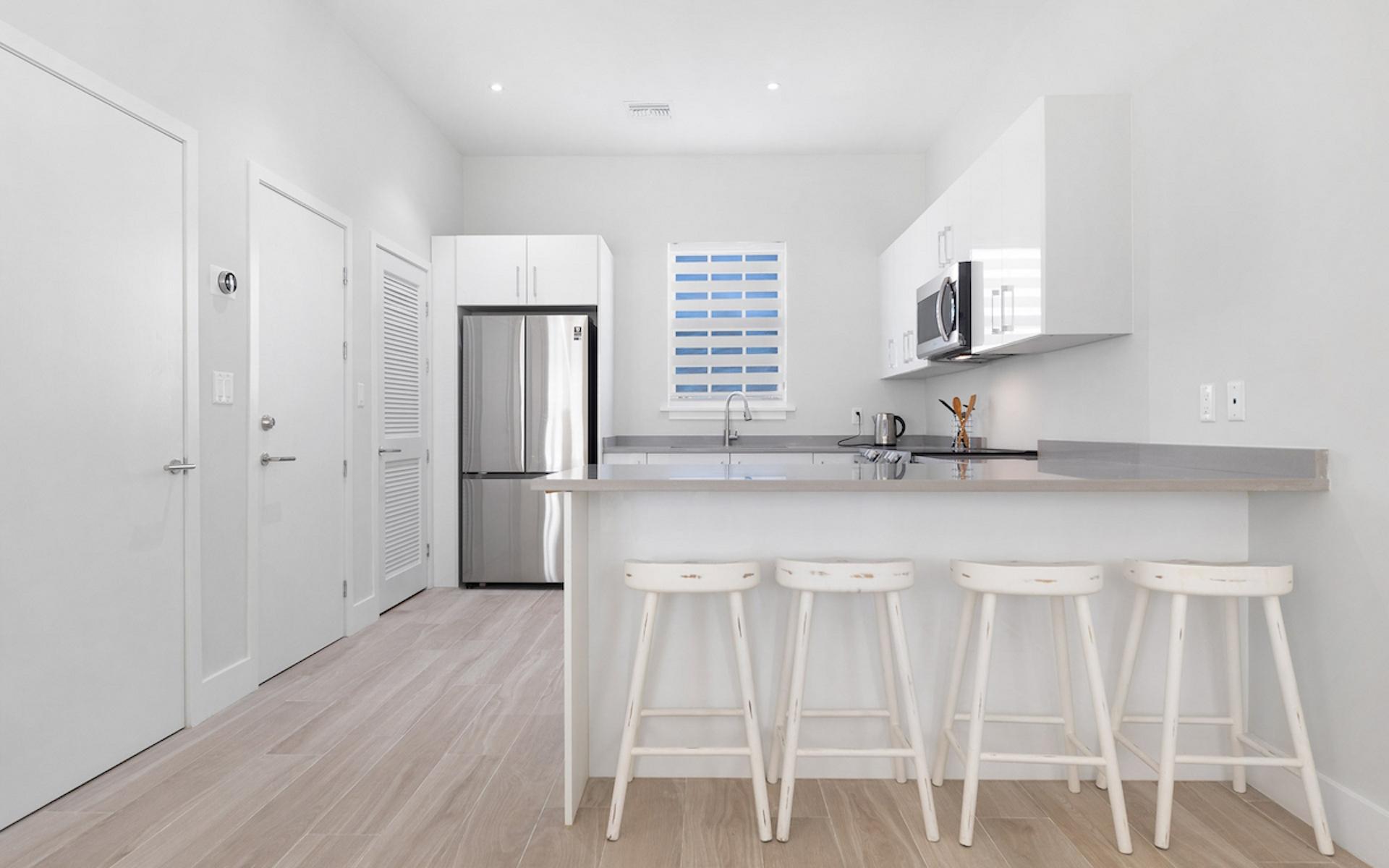 GALLEON BAY, PALM CAY